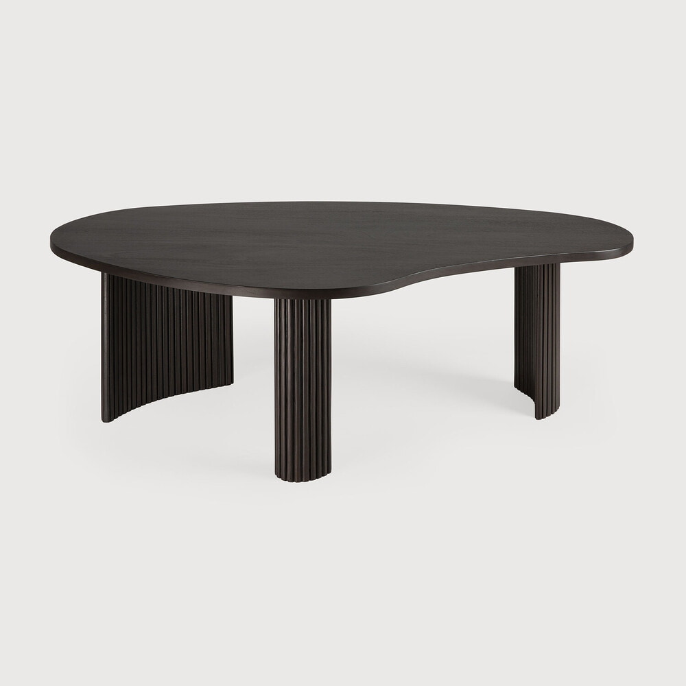 Ethnicraft Organische Salontafel 'Boomerang' Gevernist Mahoniehout, 126 x 74cm, kleur Donkerbruin