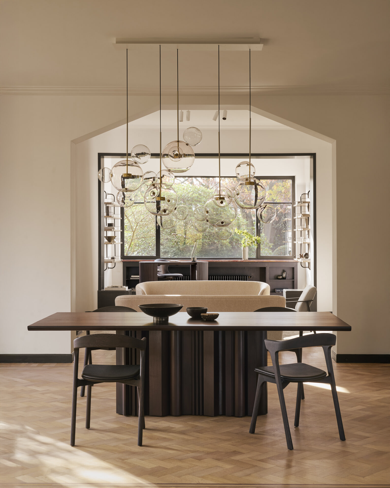 Ethnicraft Eettafel 'Sequence' Mahoniehout, 240 x 110cm, kleur Donkerbruin