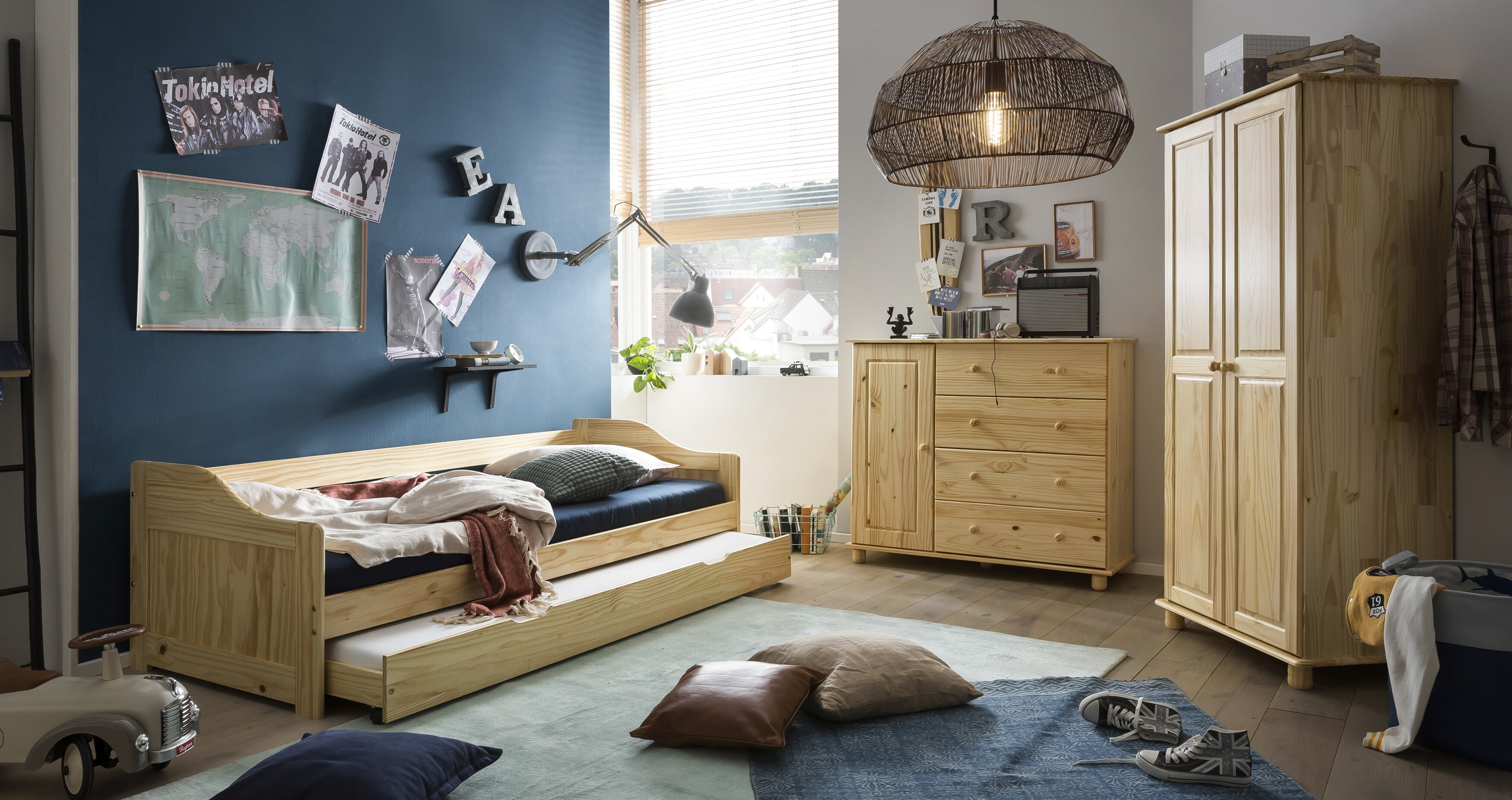 Artistiq Uitschuifbed 'Katelan' Grenenhout, 90 x 200cm