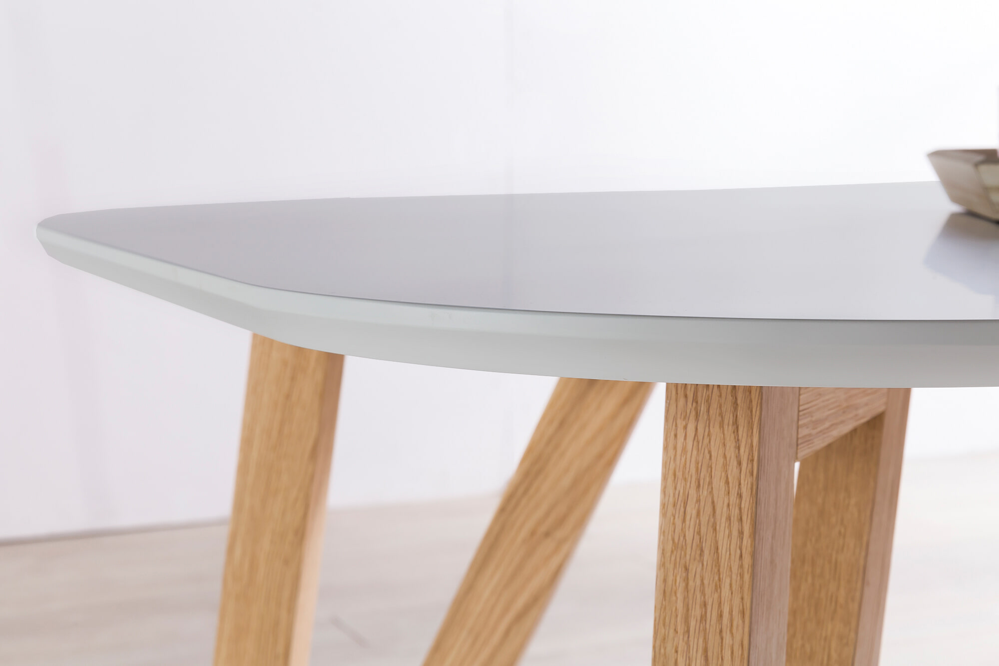 Artistiq Ovale Eettafel 'Ravi' 120 x 80cm, kleur Grijs