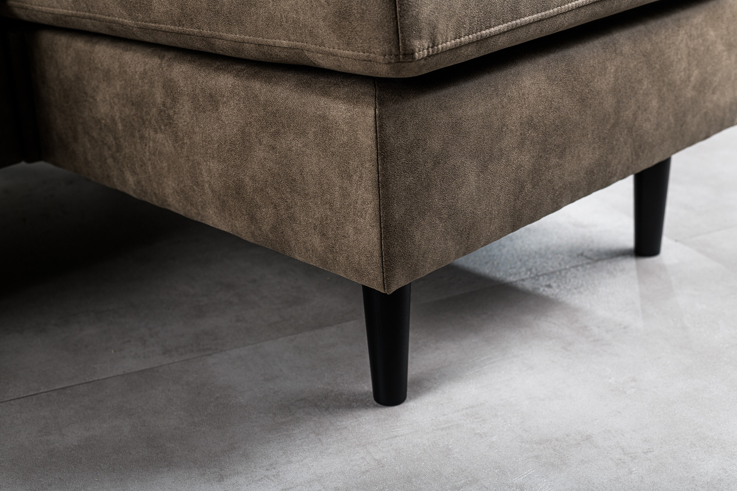 BASE 3-zits Bank 'Everet' Links/Rechts, kleur Taupe