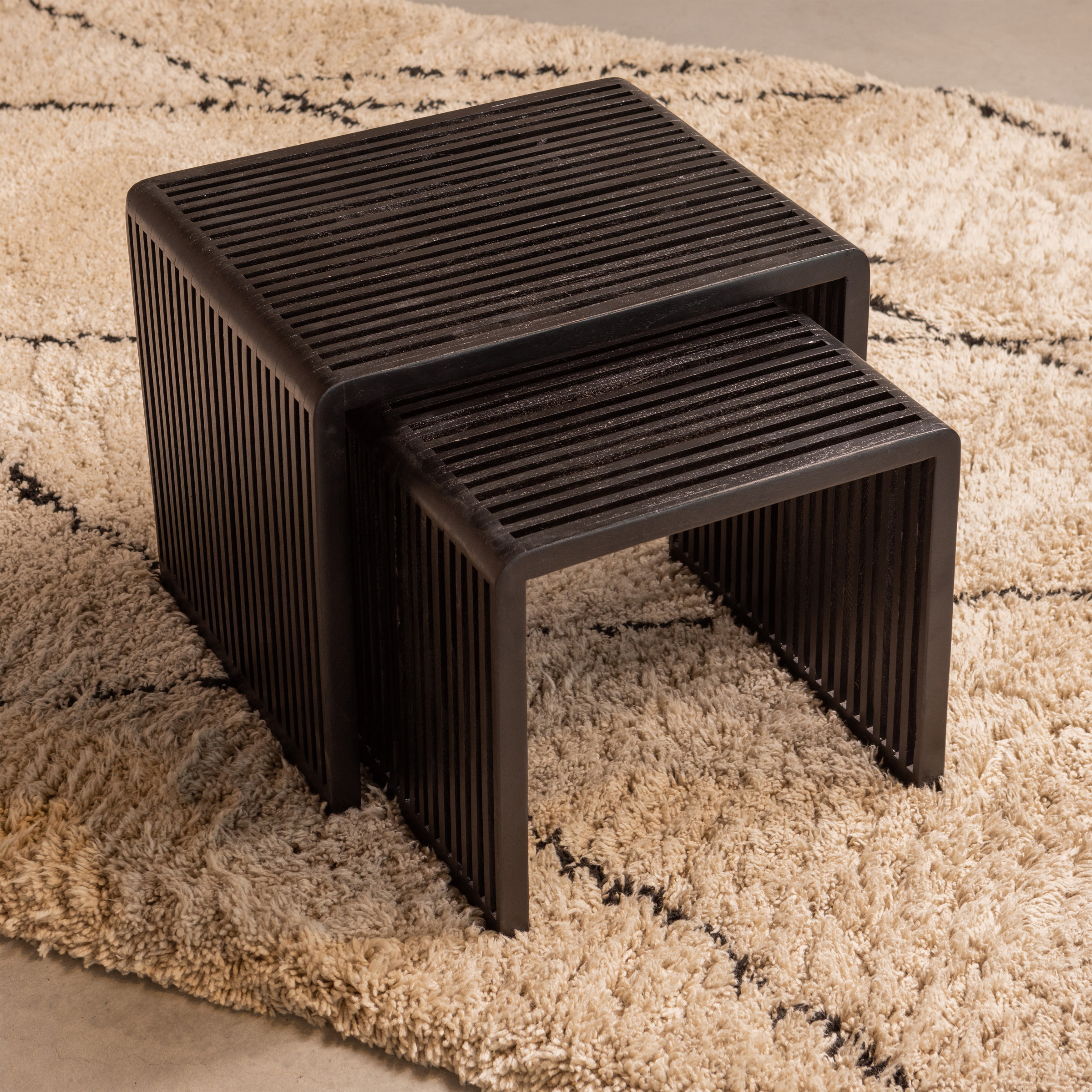 WOOOD Bijzettafel 'Willa' Set van 2 stuks, Teakhout, kleur Zwart