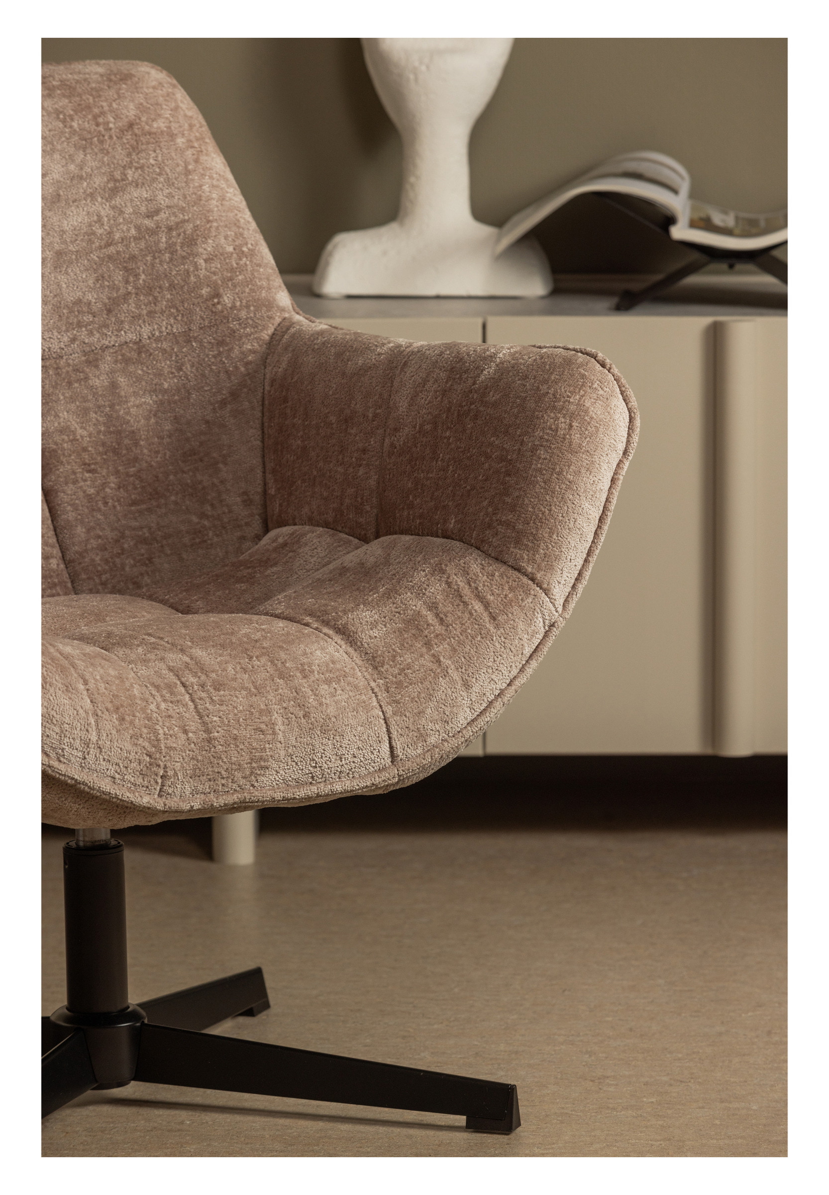 WOOOD Draaifauteuil 'Wibo' Chenille, kleur Taupe
