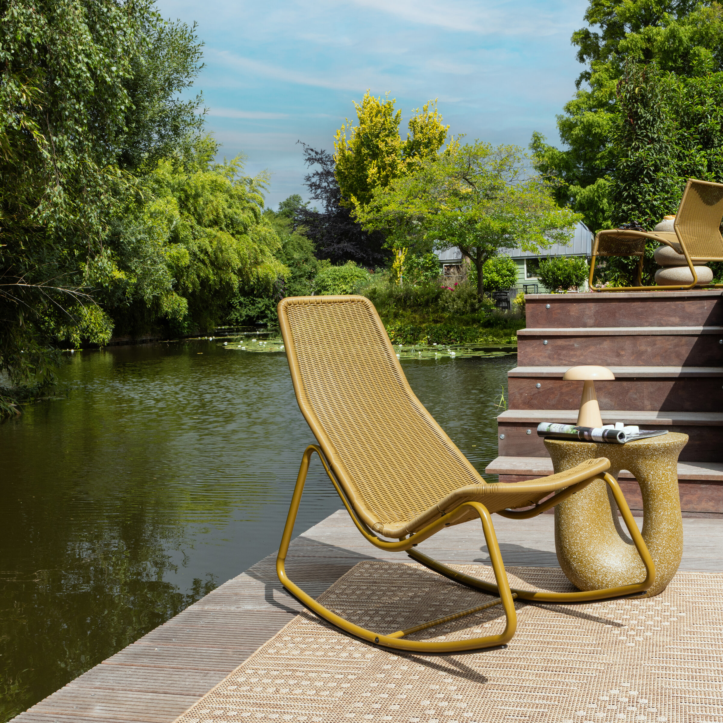 WOOOD Outdoor Schommelstoel Tom Rattan - Honing Geel