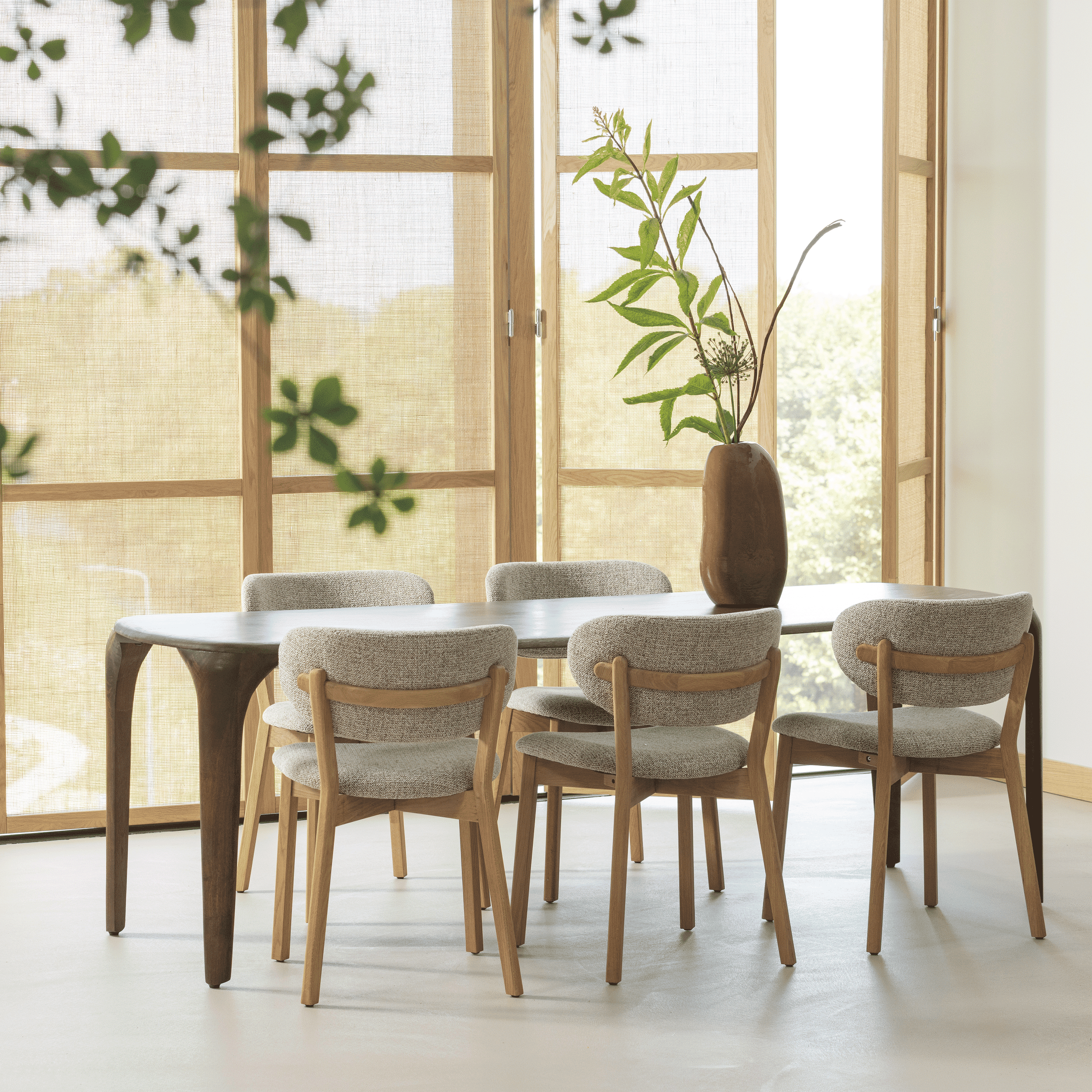 WOOOD Deens Ovale Eettafel Fiore Mangohout, 230 x 95cm - Donkerbruin