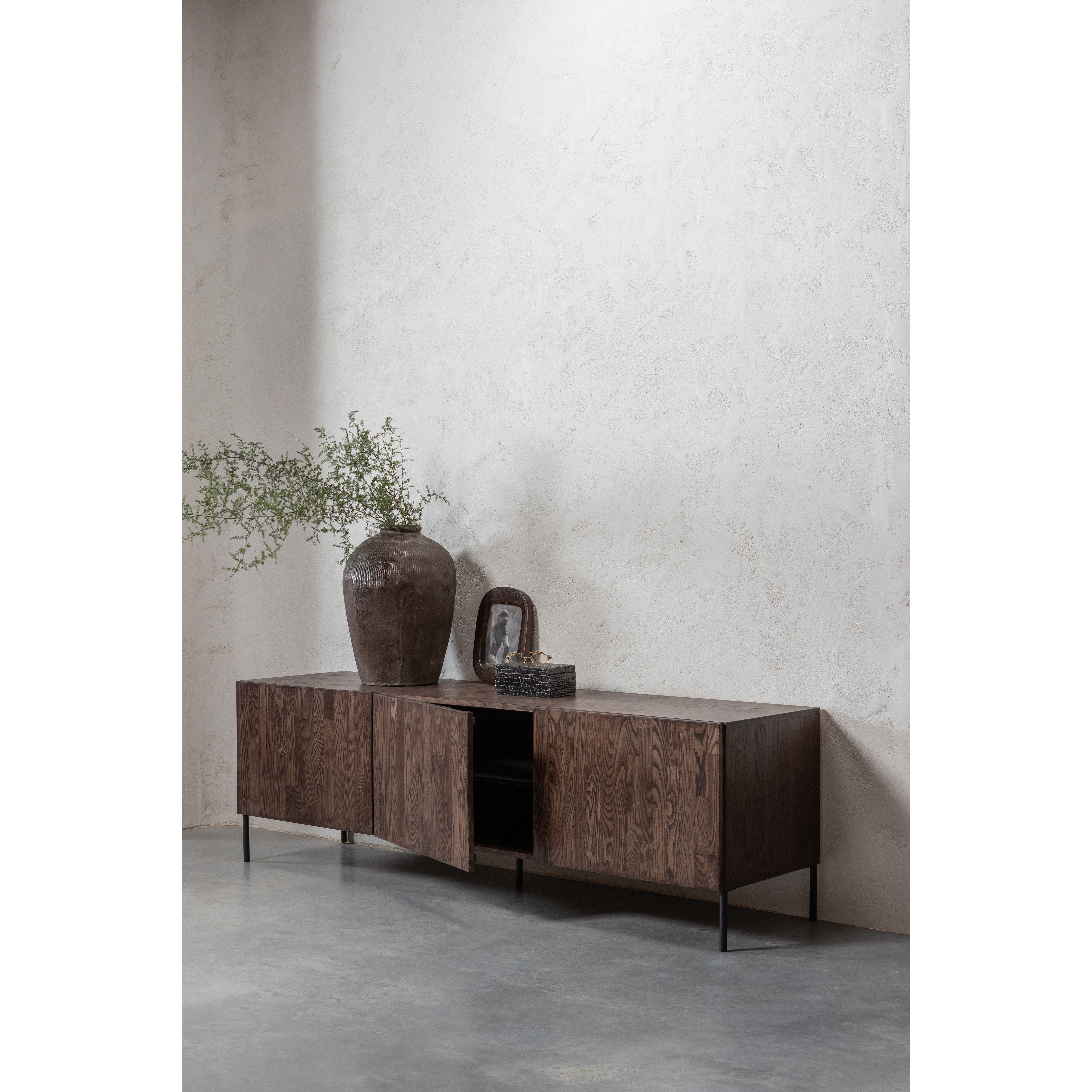 WOOOD TV-meubel 'Bono' Essenhout, 180cm, kleur Bruin