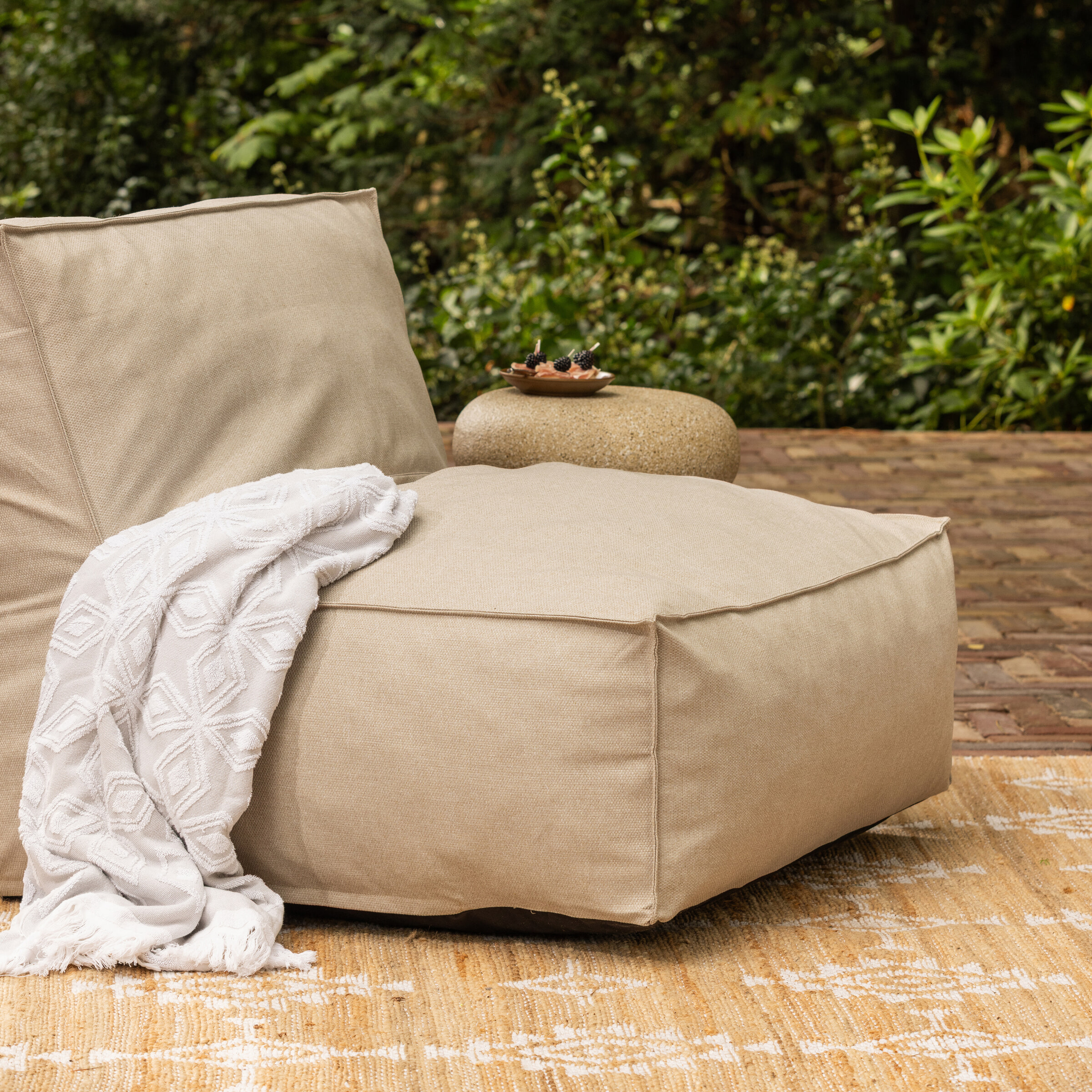WOOOD Outdoor Loungestoel Velora Olefin stof - Zand