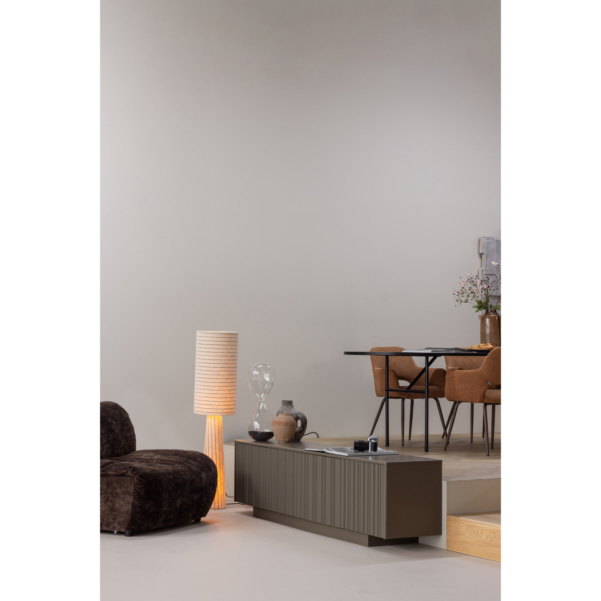 WOOOD TV-meubel 'Nova' Grenenhout, 200cm, kleur Truffel Bruin