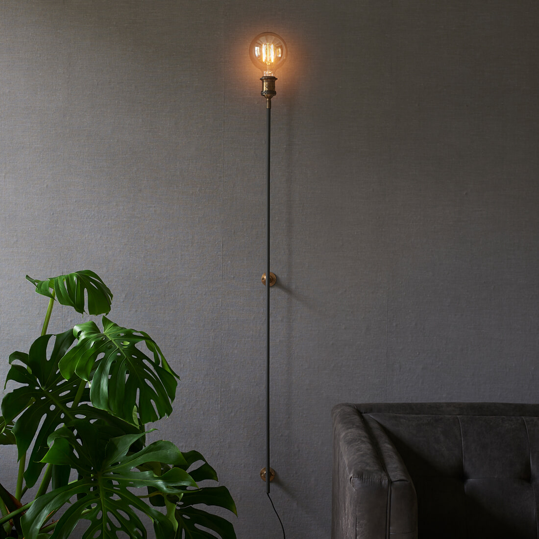 Rivièra Maison Wandlamp 'Hoxton' 135cm, kleur Zwart