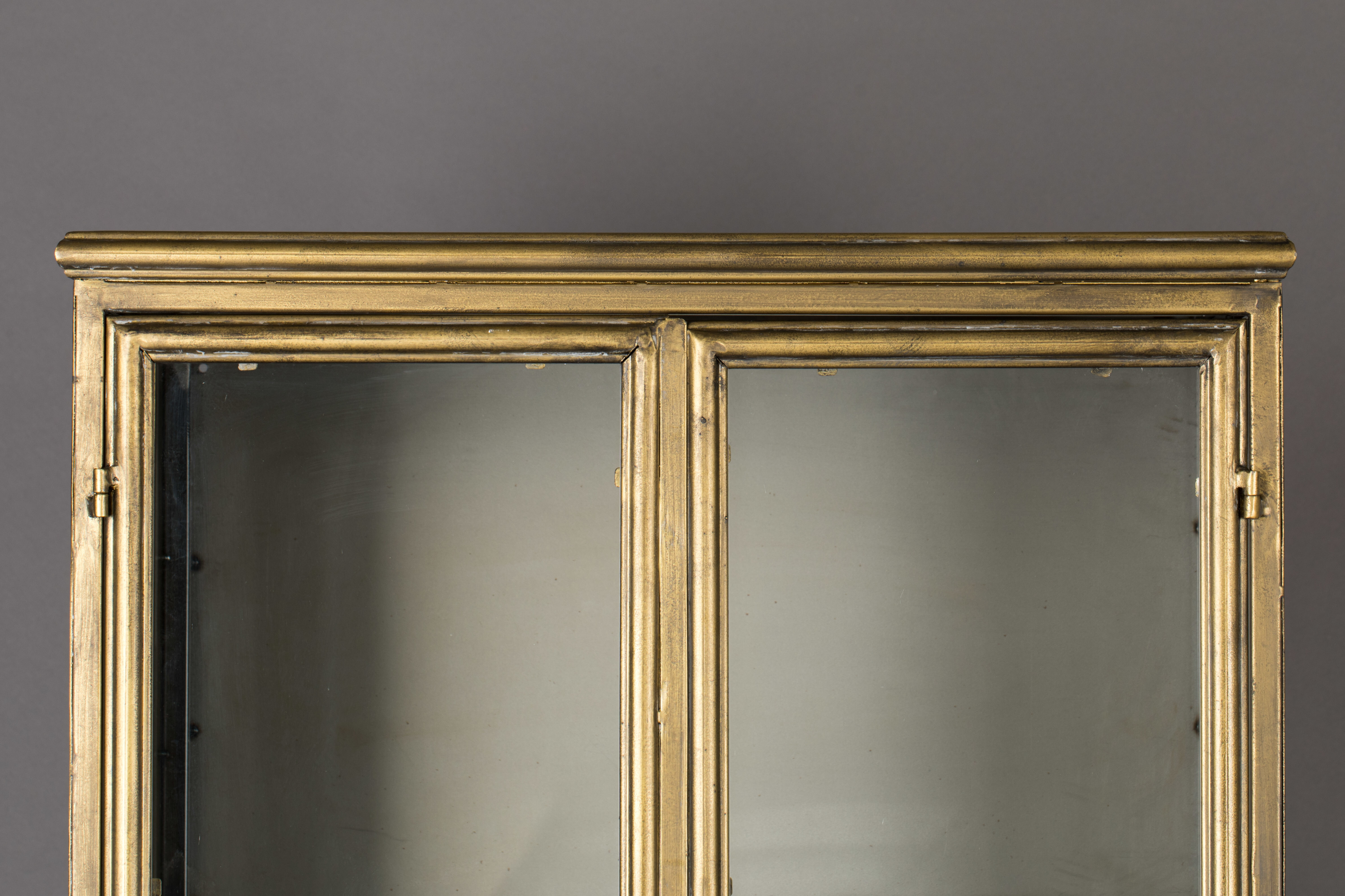 Dutchbone Vitrinekast 'Gertlush' Antique Brass, 184 x 63.5cm