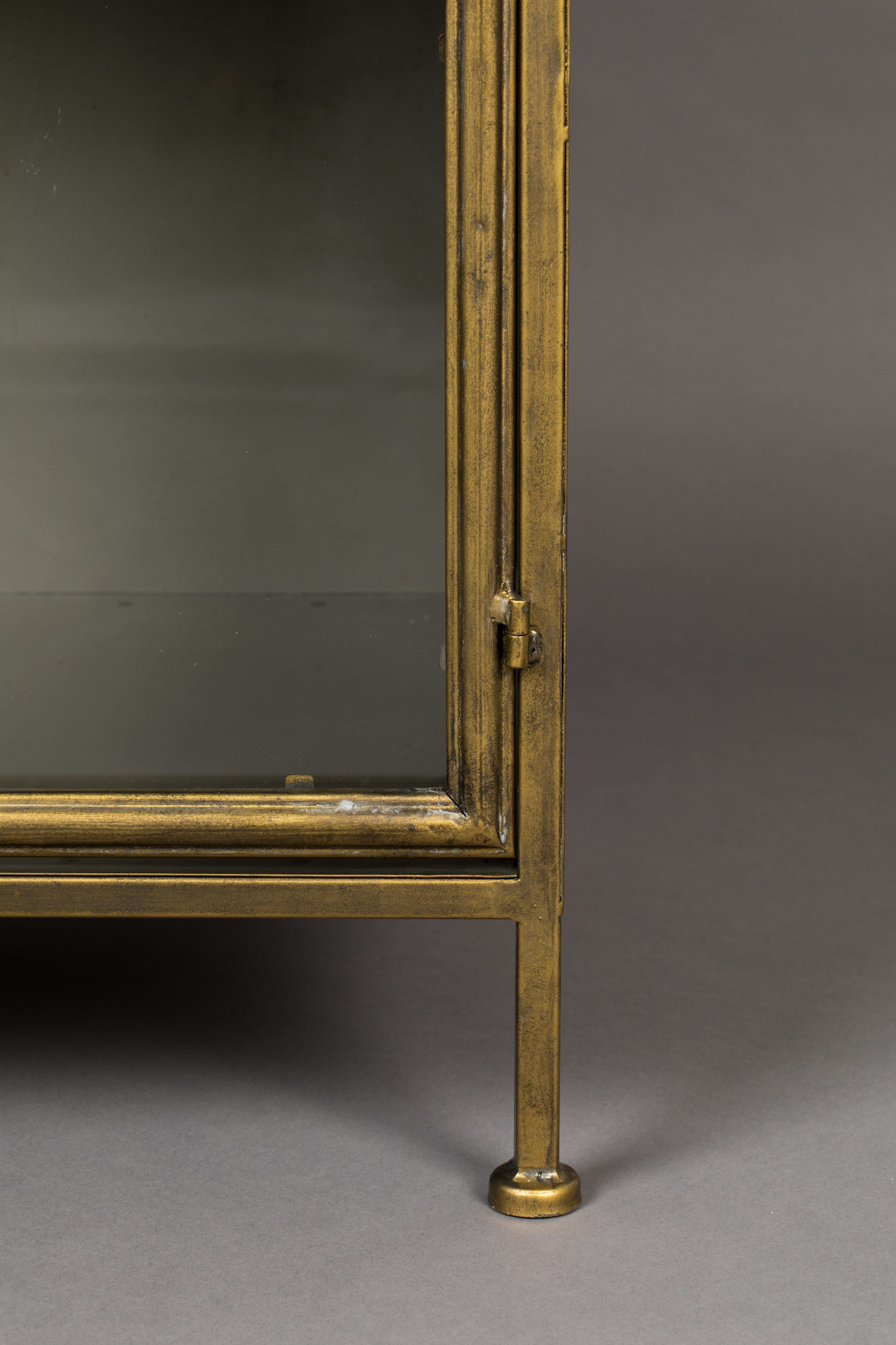 Dutchbone Vitrinekast 'Gertlush' Antique Brass, 184 x 63.5cm