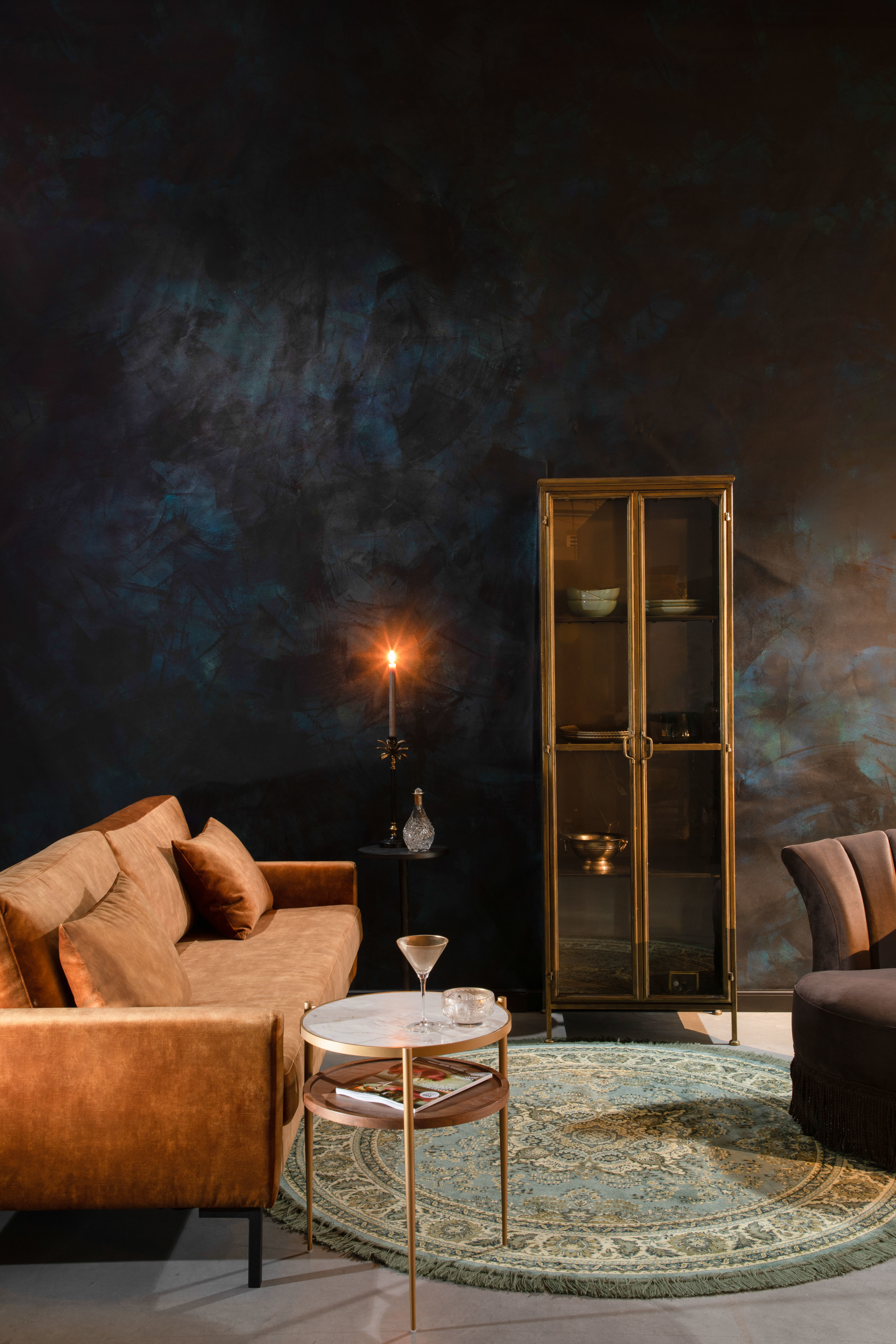 Dutchbone Vitrinekast 'Gertlush' Antique Brass, 184 x 63.5cm