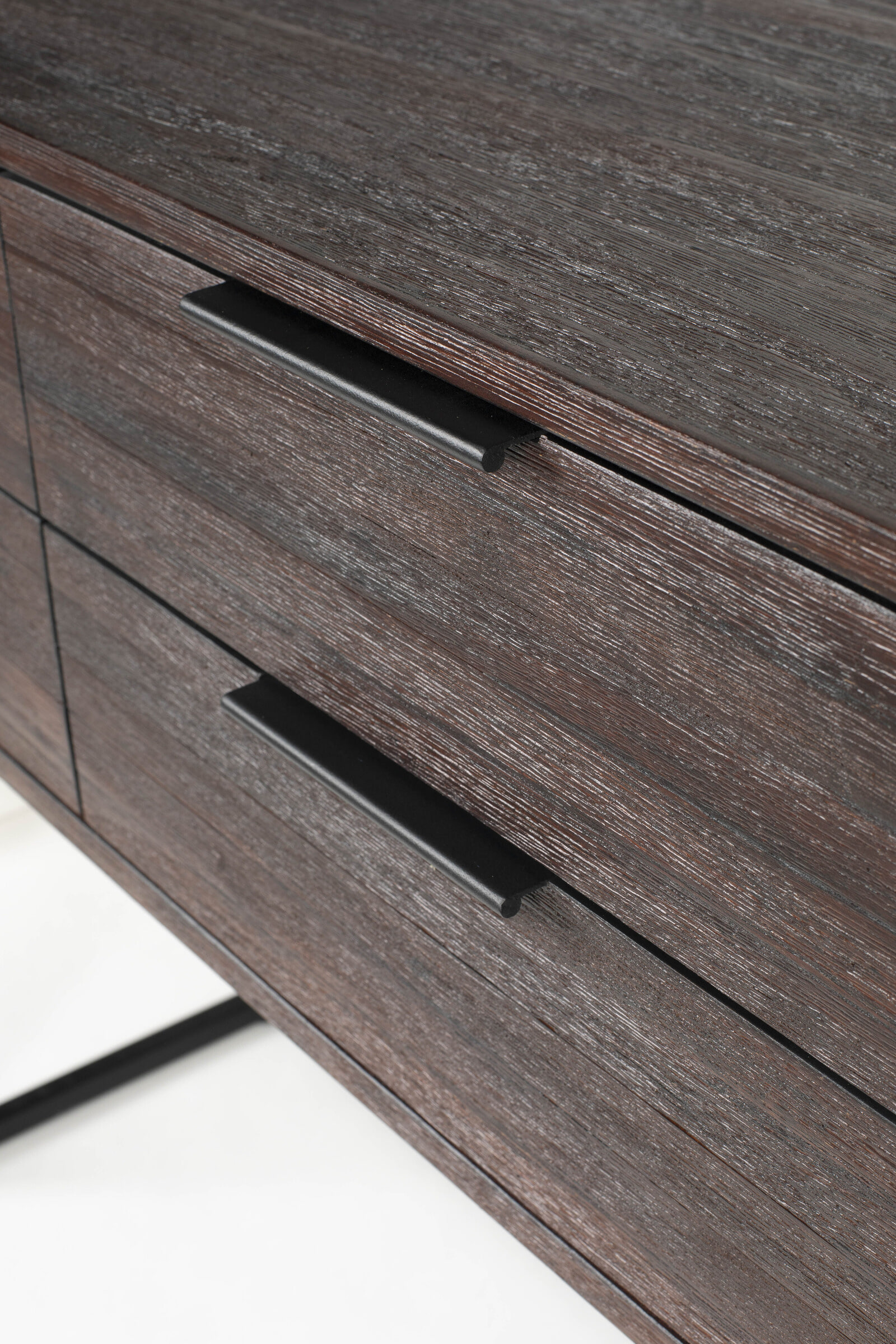 ZILT Dressoir / Sidetable 'Yasmijn' Teakhout, 135cm