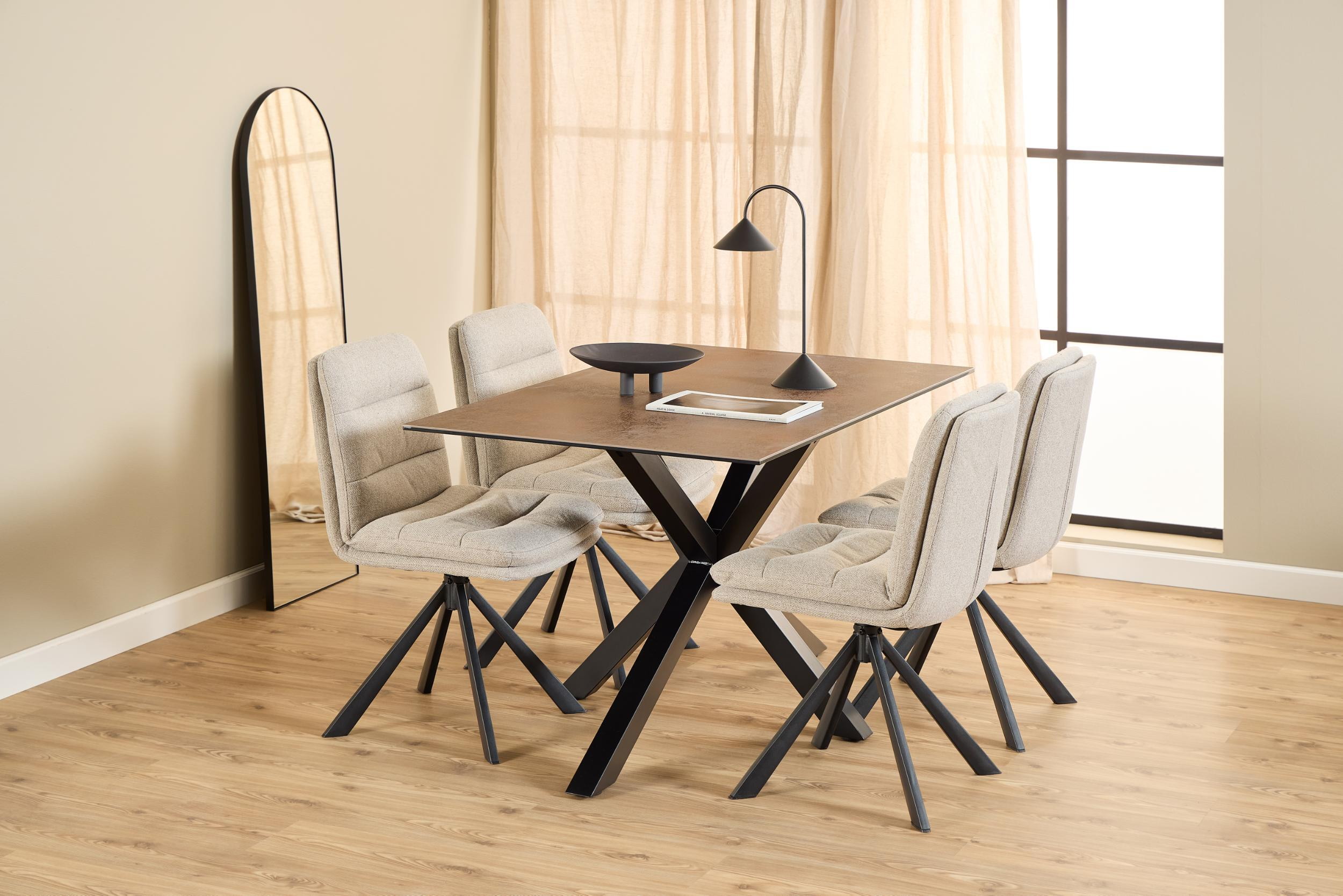 Bendt Eettafel 'Line' Keramiek, 135 x 80cm, kleur Bruin