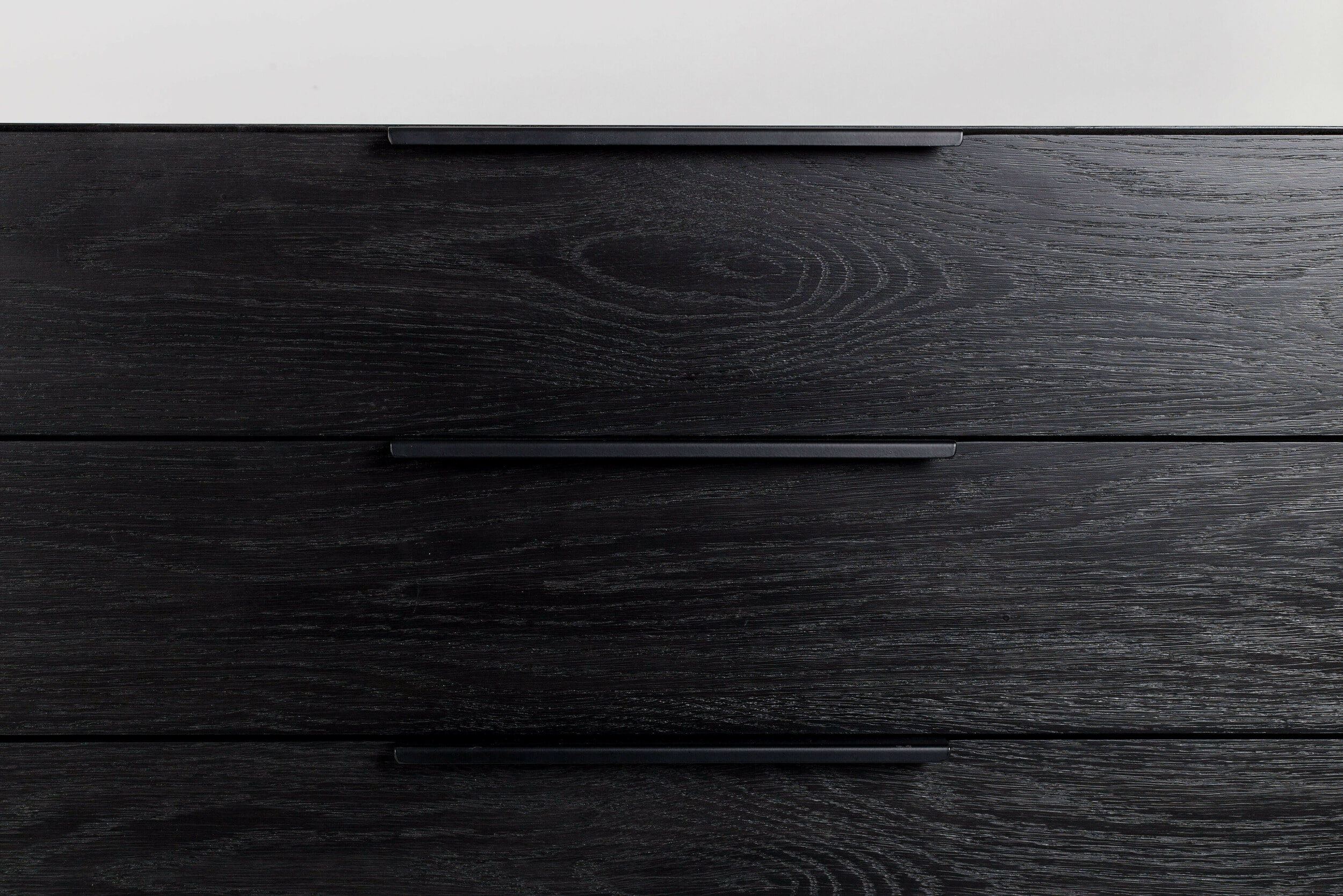 Zuiver TV-meubel 'Travis' Eikenhout, 180cm, kleur Zwart