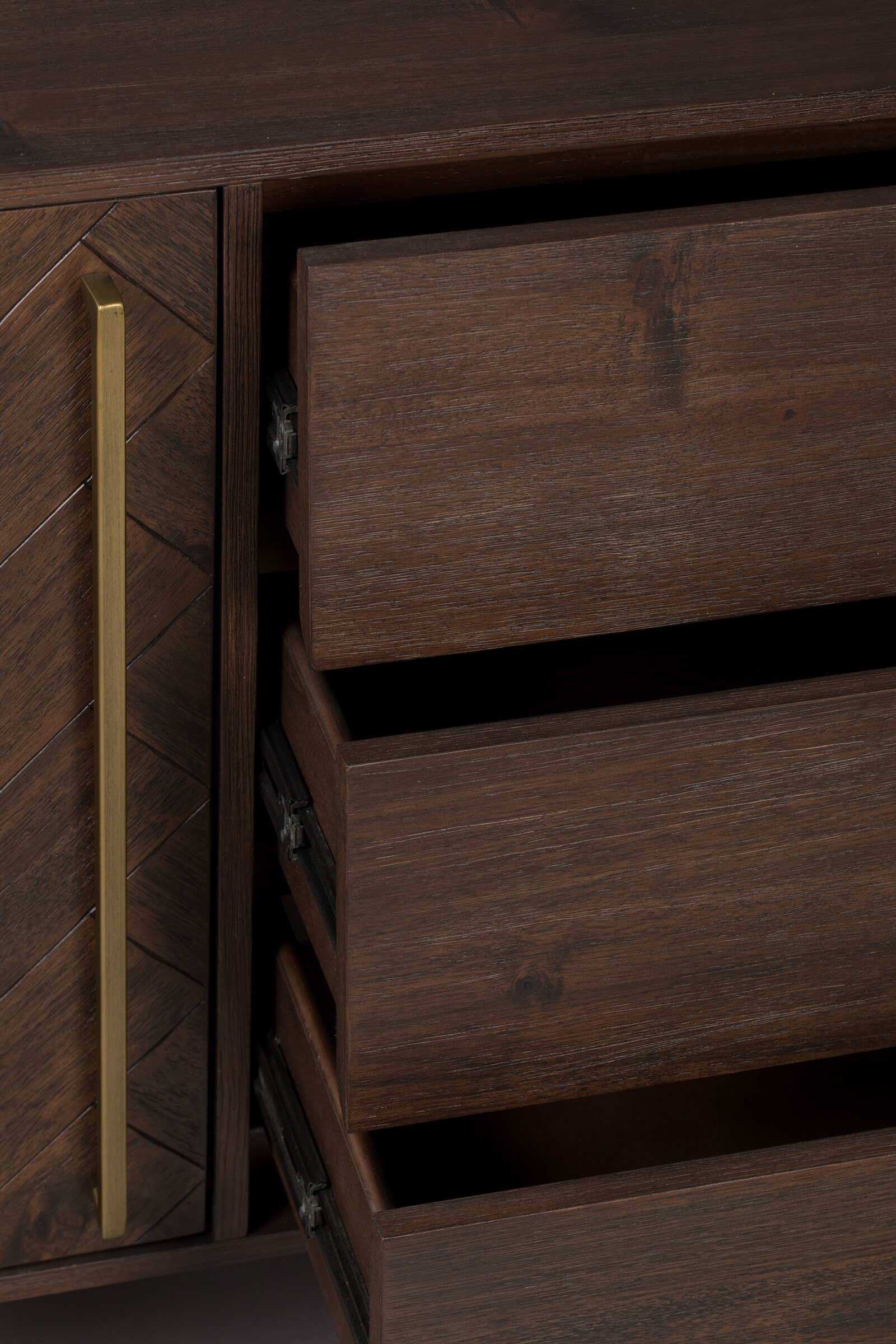 Dutchbone Dressoir 'Class' Antique Brass, 80 x 180cm, kleur Bruin