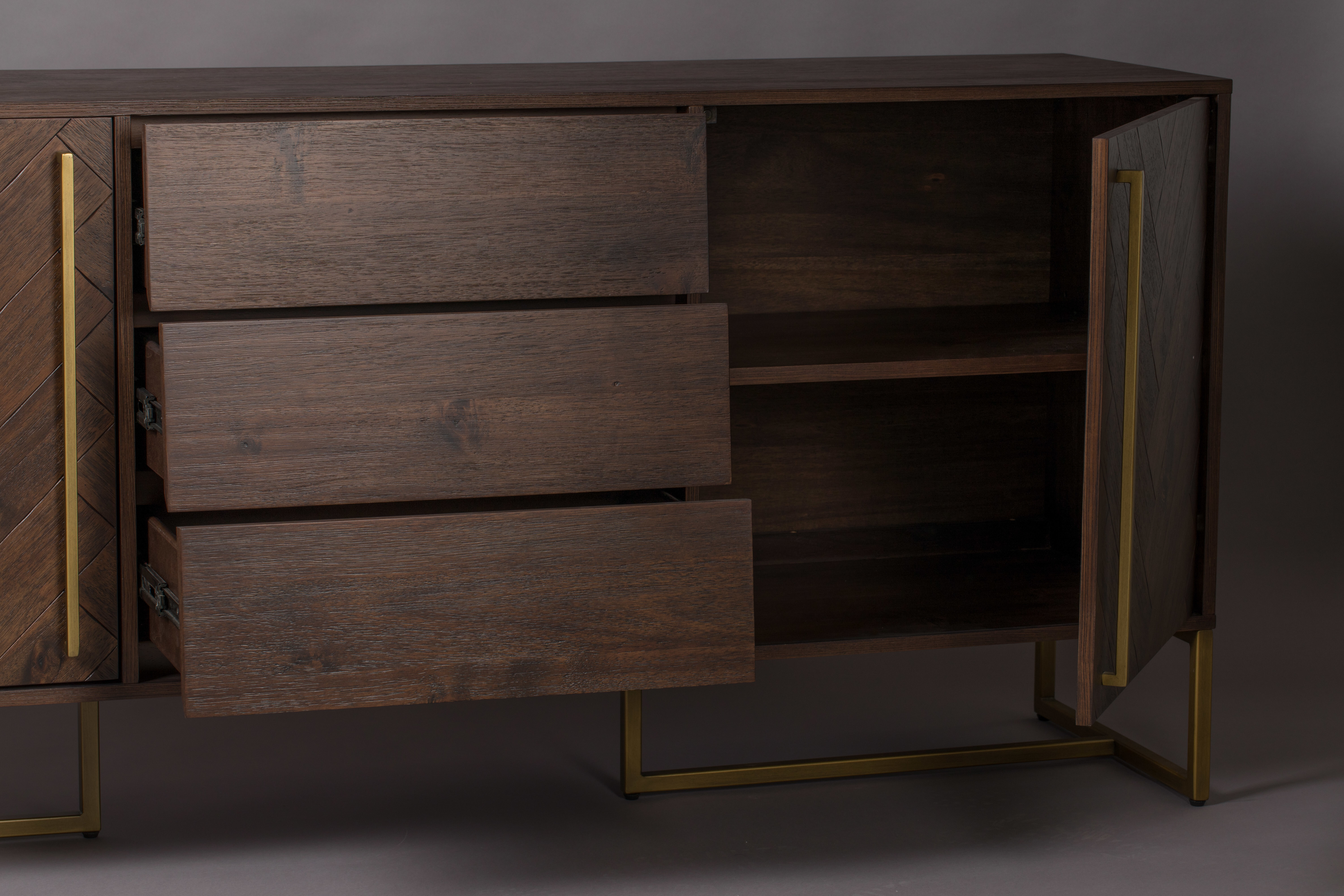 Dutchbone Dressoir 'Class' Antique Brass, 80 x 180cm, kleur Bruin