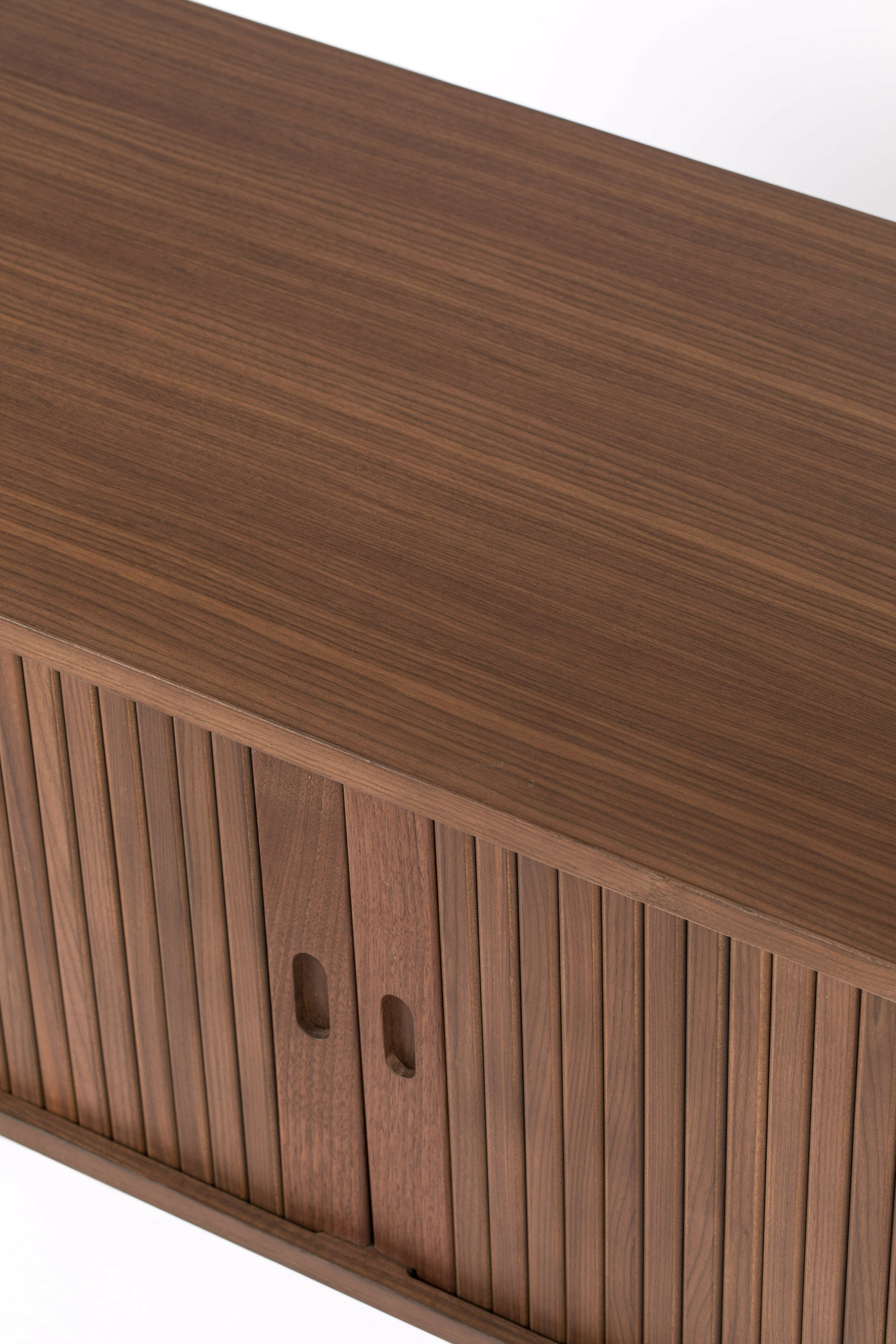 Zuiver TV-meubel 'Barbier' Walnoothout, 120cm, kleur Bruin