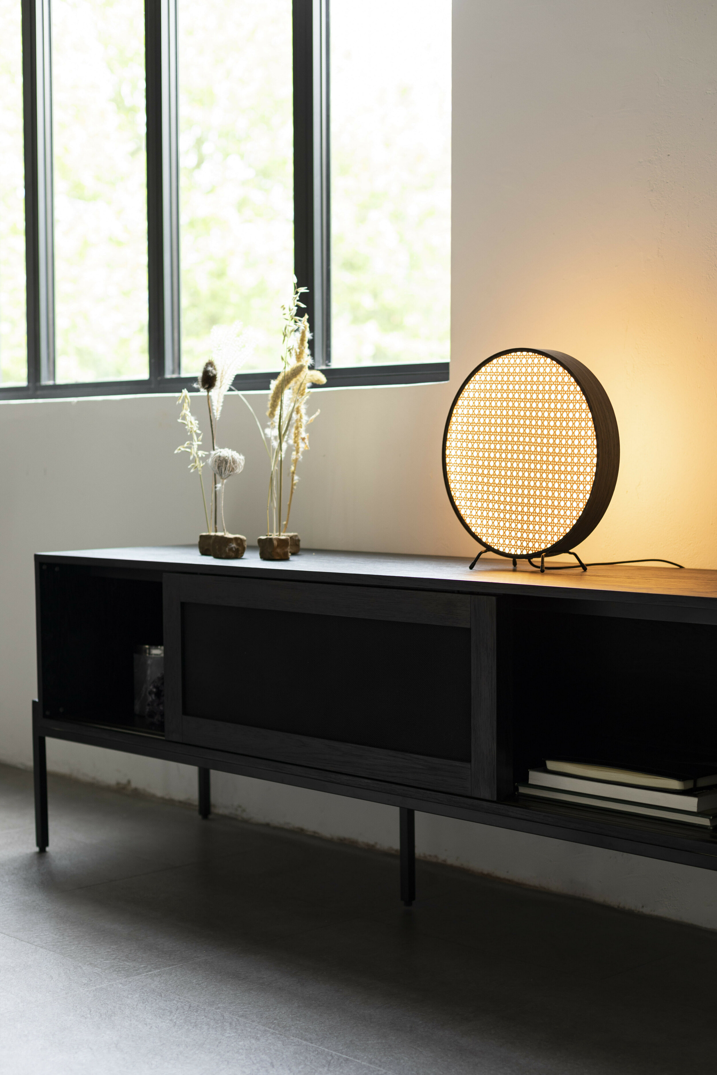 Zuiver TV-meubel 'Hardy' Eikenhout, 160cm, kleur Zwart