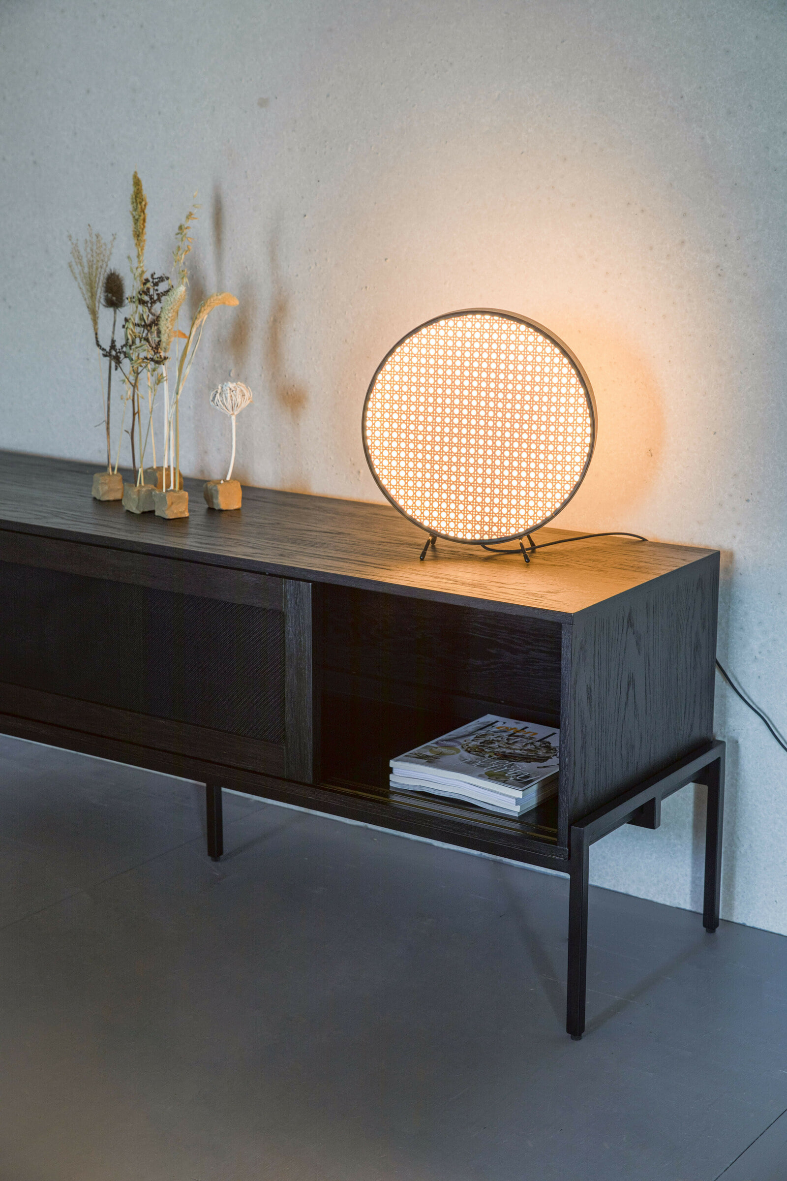 Zuiver TV-meubel 'Hardy' Eikenhout, 160cm, kleur Zwart