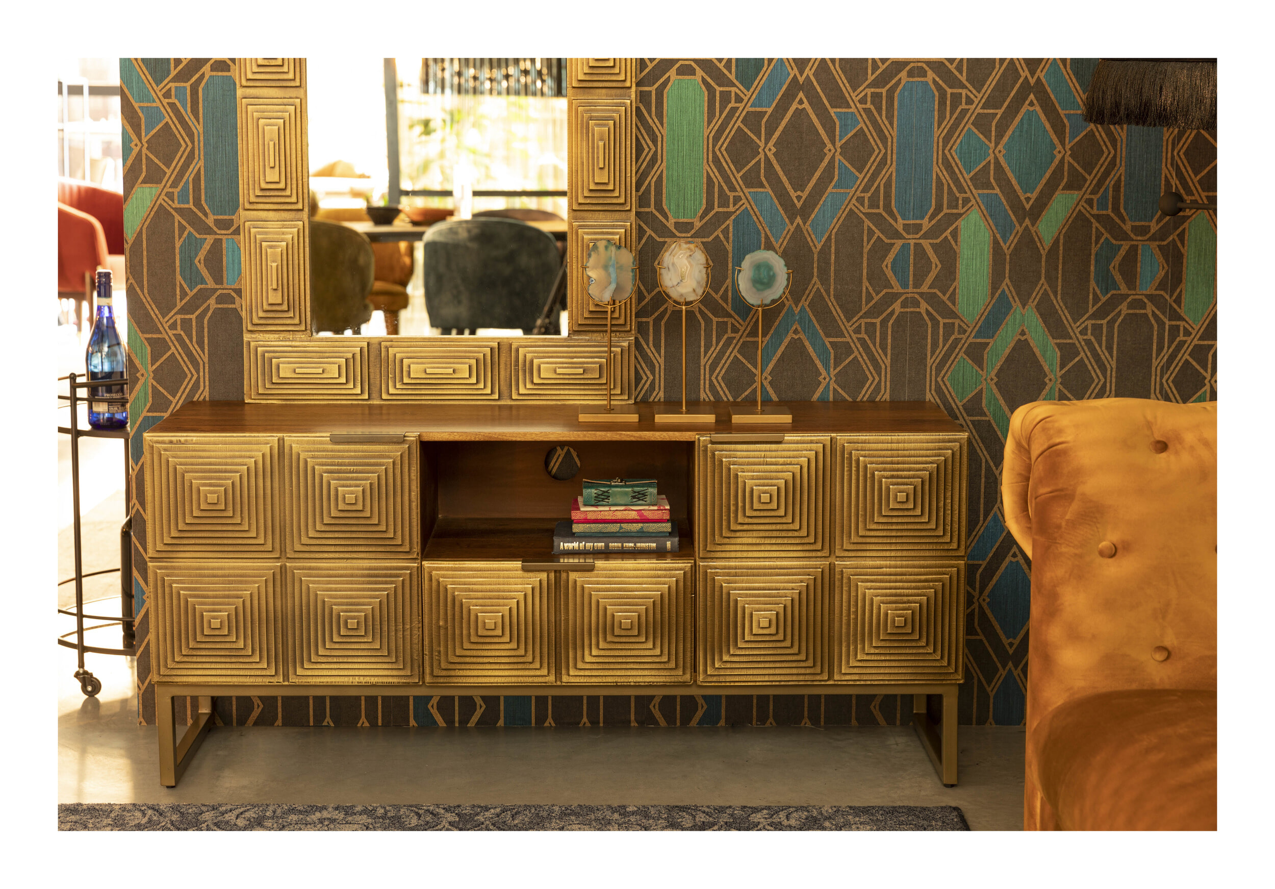 Dutchbone TV-meubel 'Volan' mangohout 135cm, kleur goud