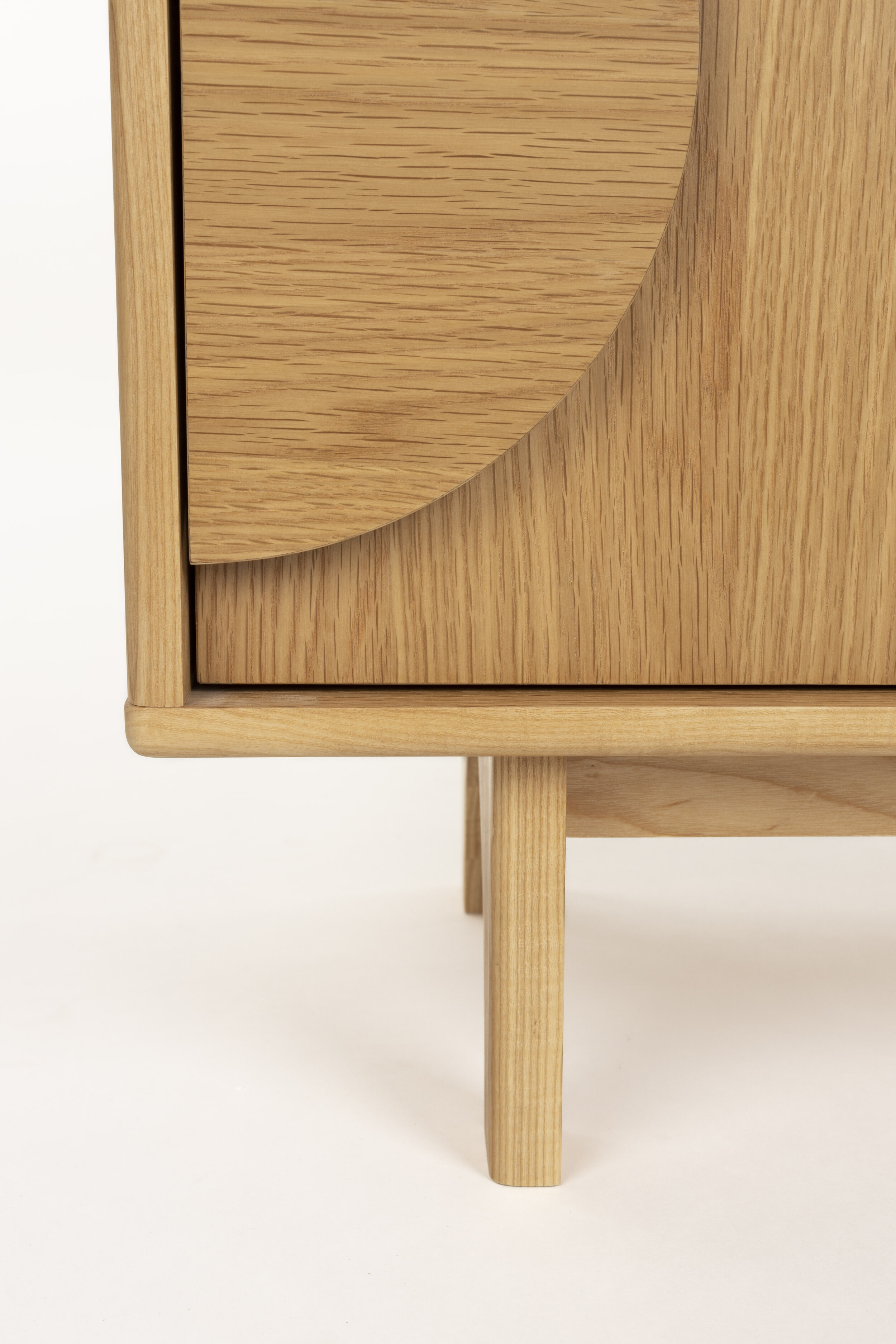 Zuiver Dressoir 'Groove' Eikenhout, 82cm