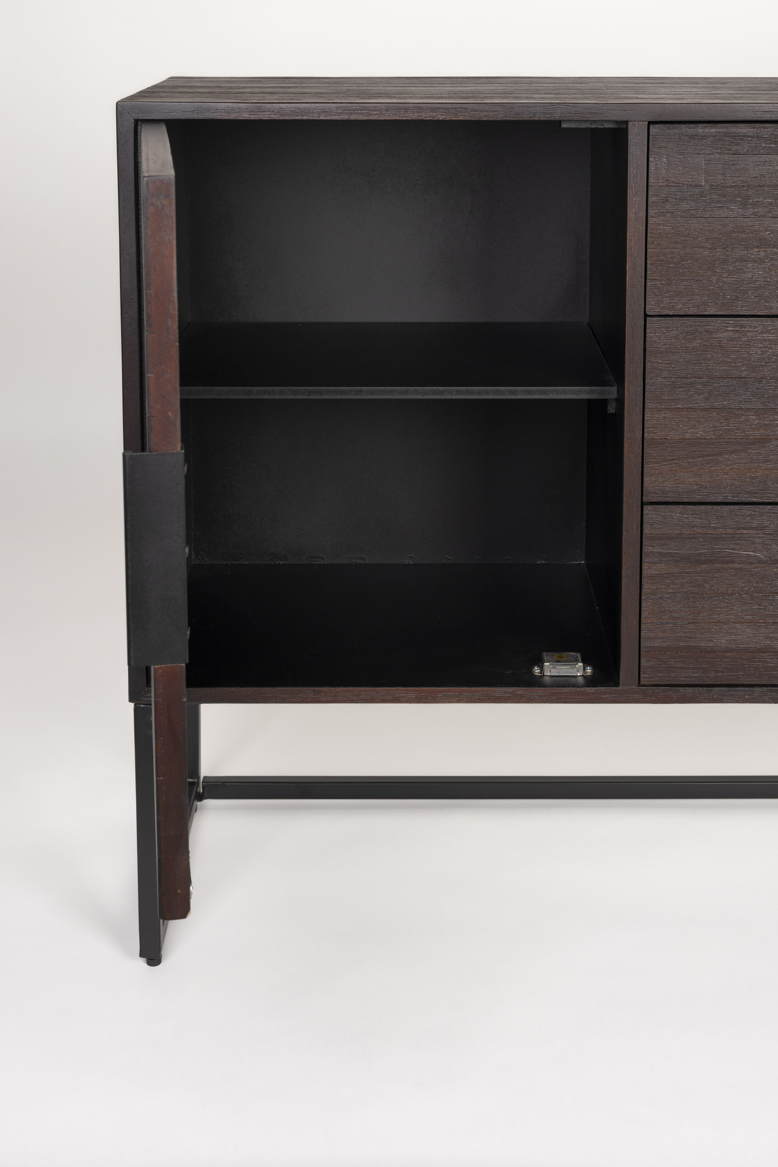 ZILT Dressoir 'Yasmijn' Teakhout, 135cm