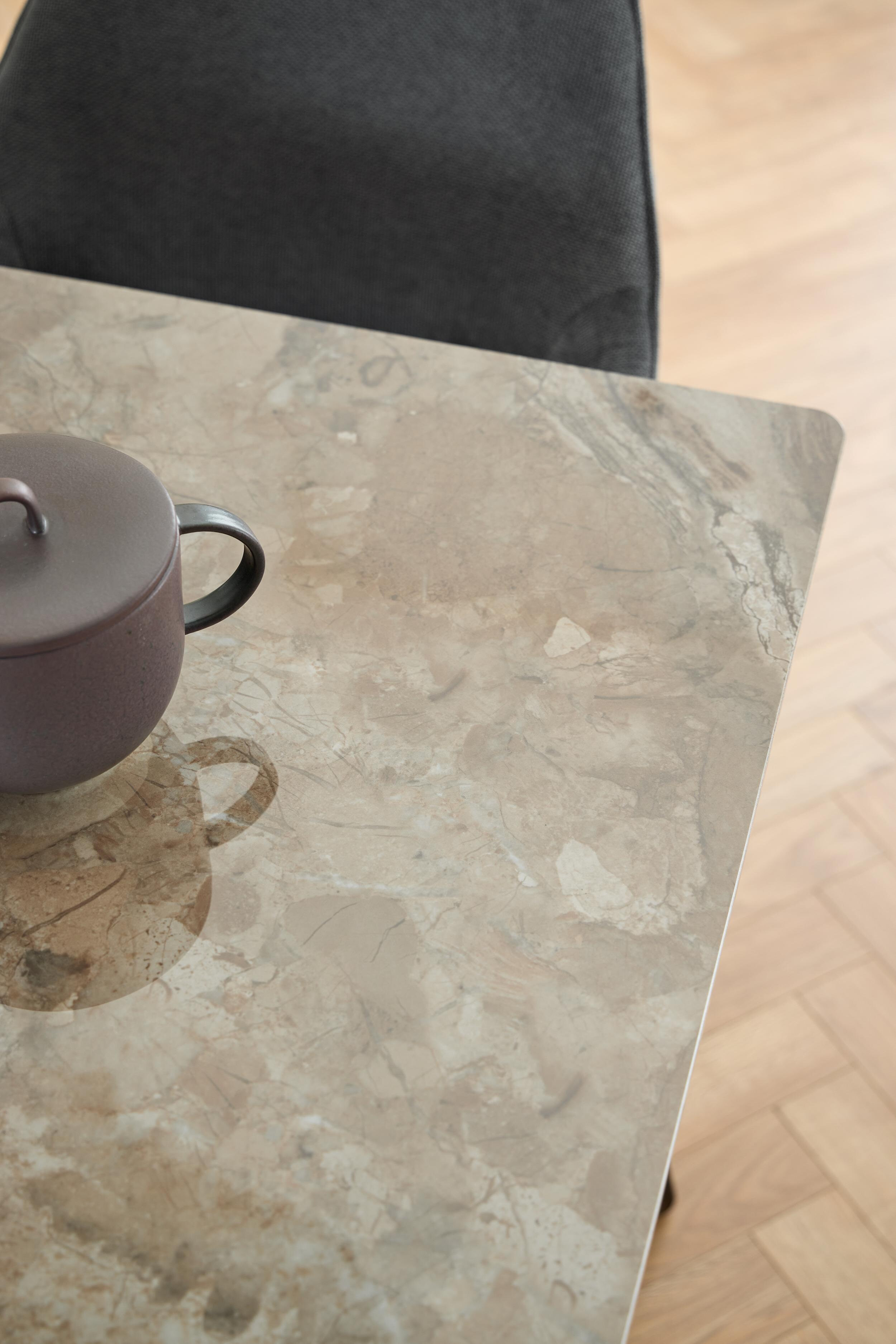 Bendt Eettafel 'Ib' Keramiek, 140 x 80cm, kleur Bruin