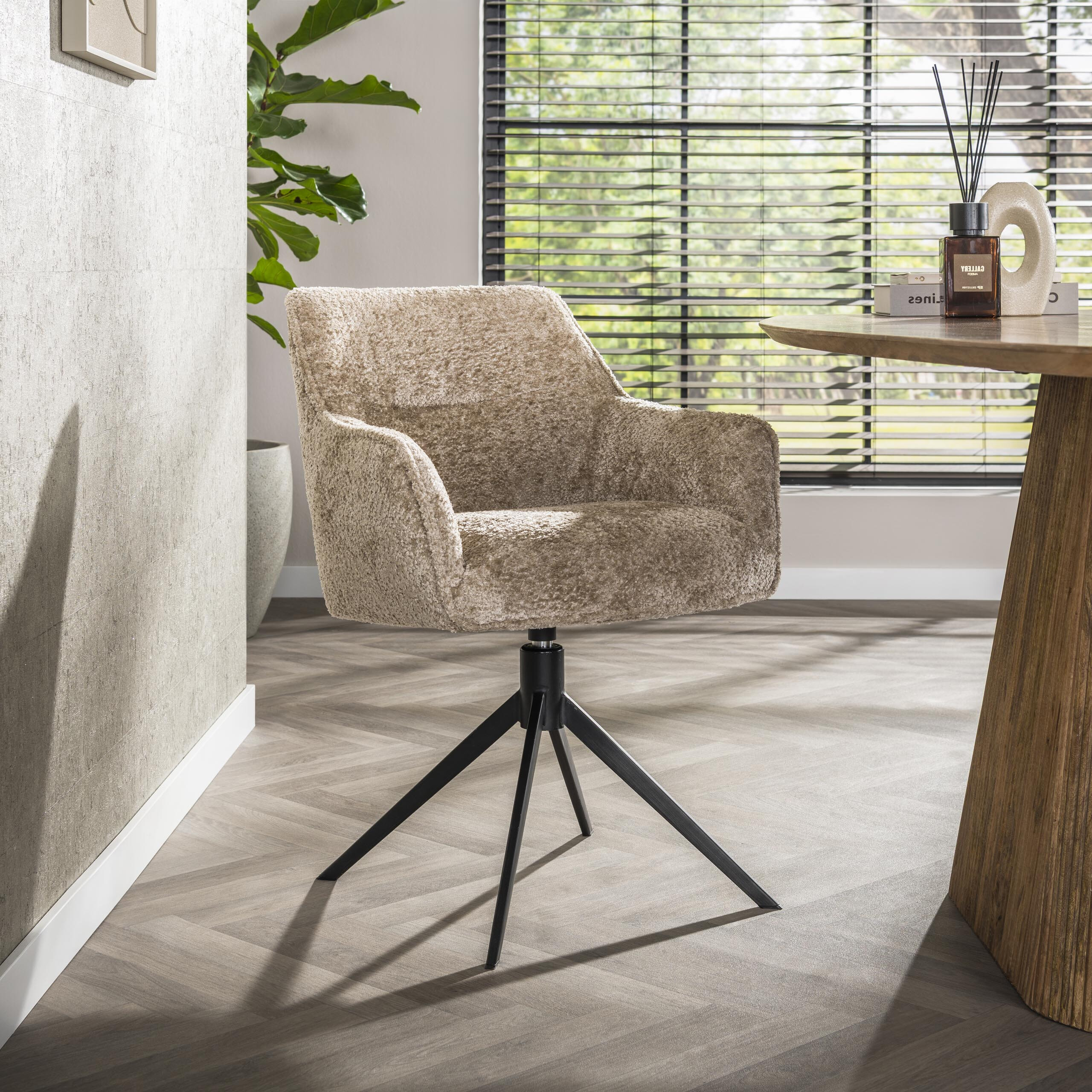 LifestyleFurn Draaibare Eetkamerstoel Lavonne Alura stof - Zand