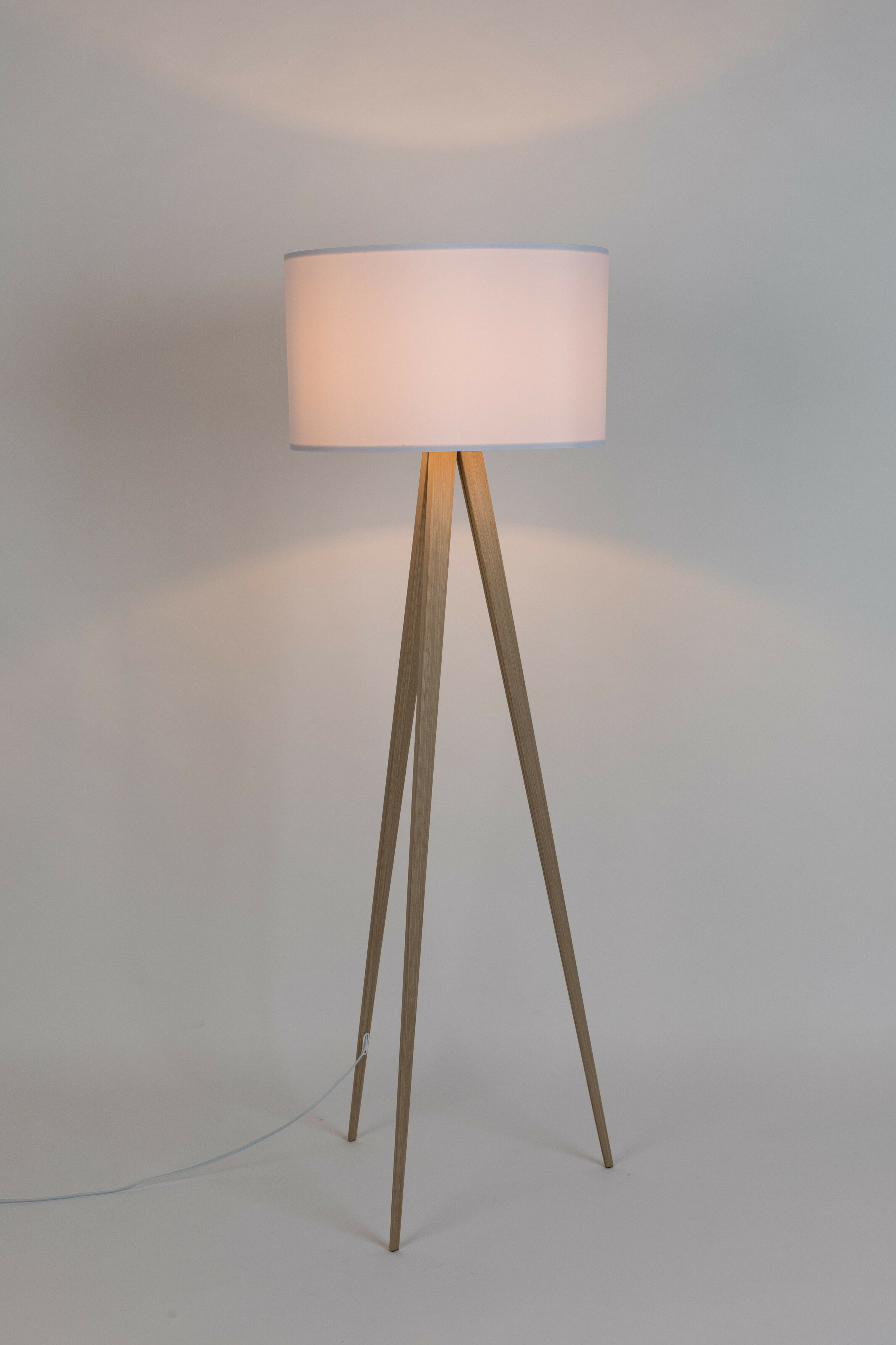 Zuiver Vloerlamp 'Tripod' 151cm, kleur Naturel/Wit