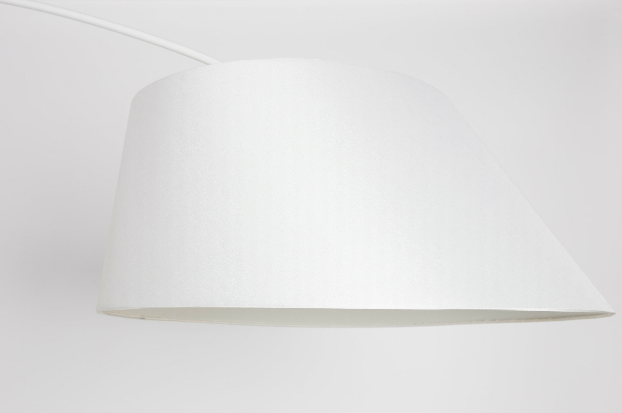 Zuiver Vloerlamp 'Arc' 222cm, kleur Wit