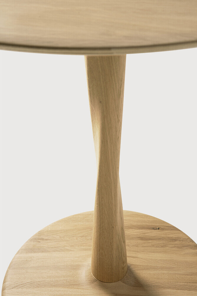 Ethnicraft Ronde Bistrotafel 'Torsion' Gevernist Eikenhout, 90cm