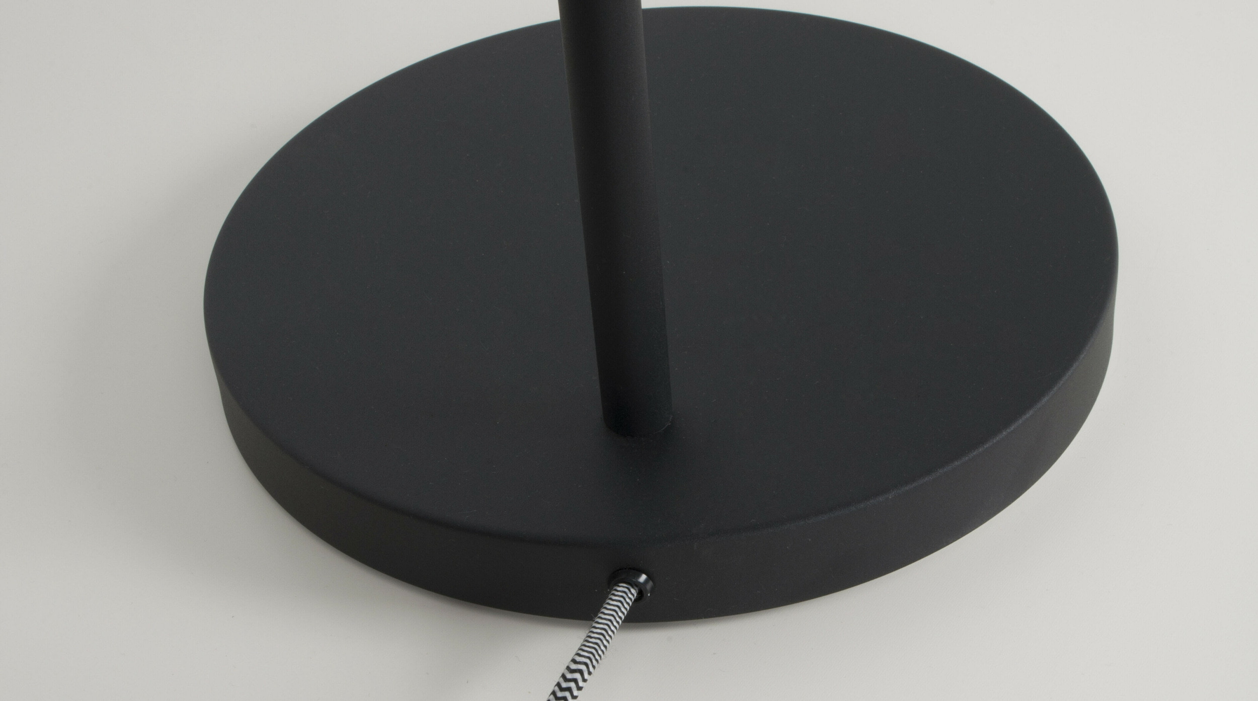 Zuiver Vloerlamp 'Buckle Head' 150cm, kleur Zwart
