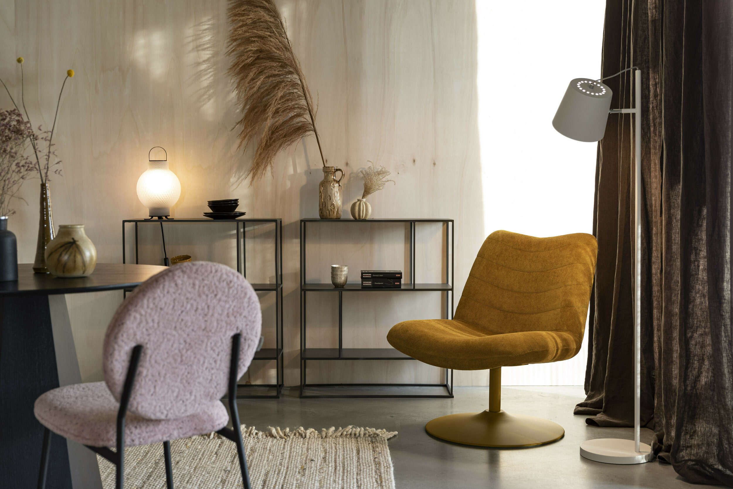 Zuiver Vloerlamp 'Buckle Head' 150cm, kleur Wit