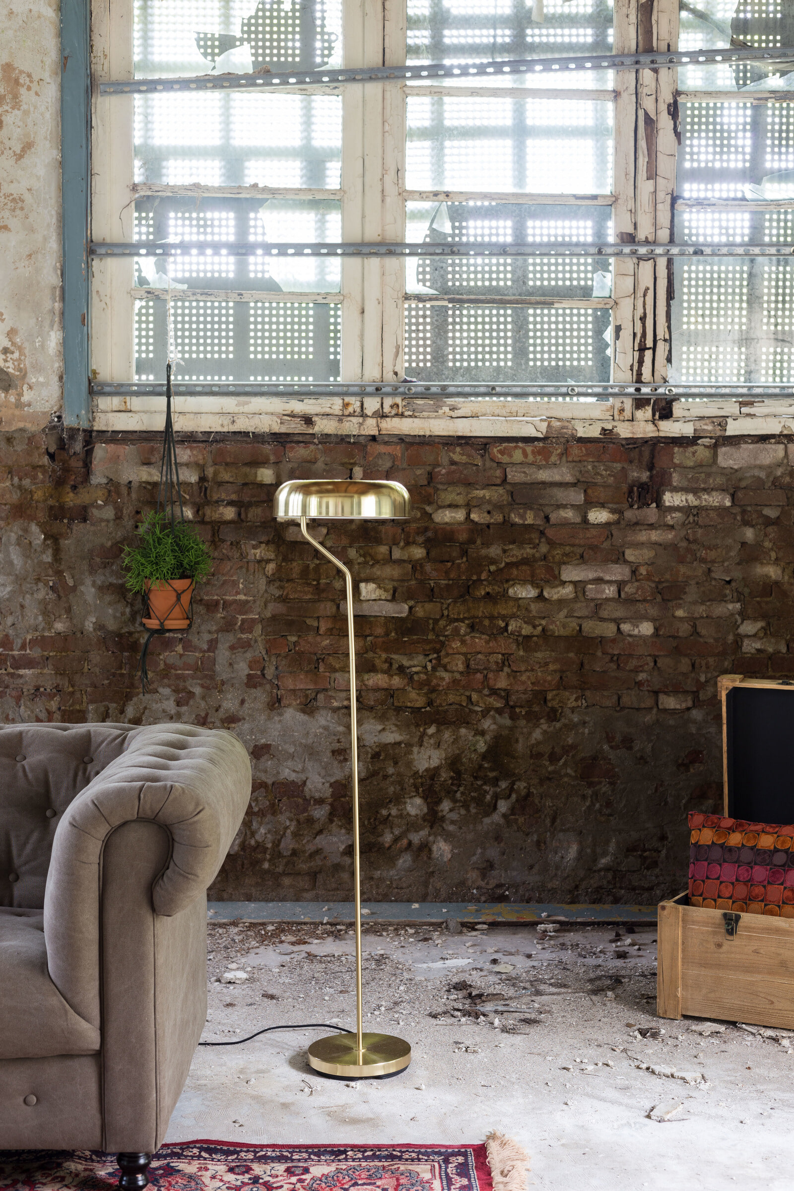 Dutchbone Vloerlamp 'Eclipse' 130cm, kleur Goud