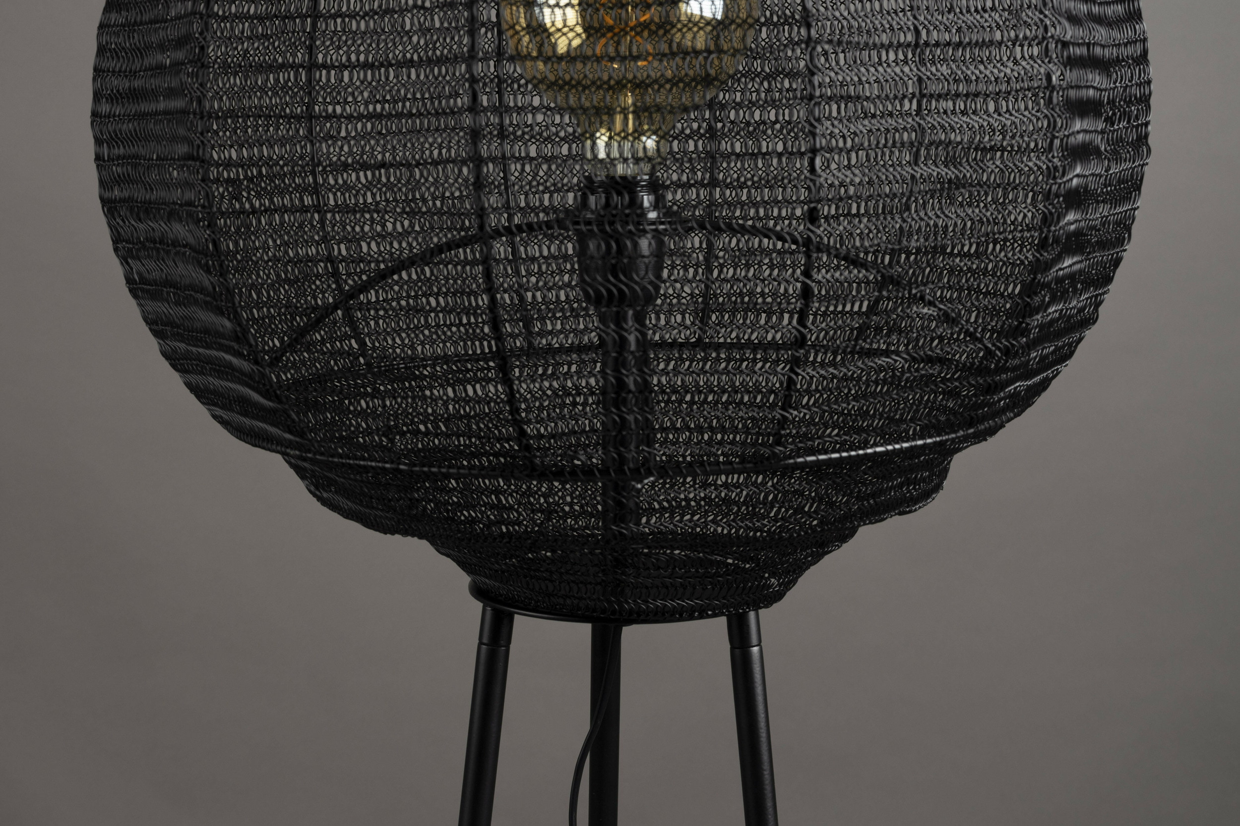 Dutchbone Vloerlamp 'Meezan' 142cm, kleur Zwart