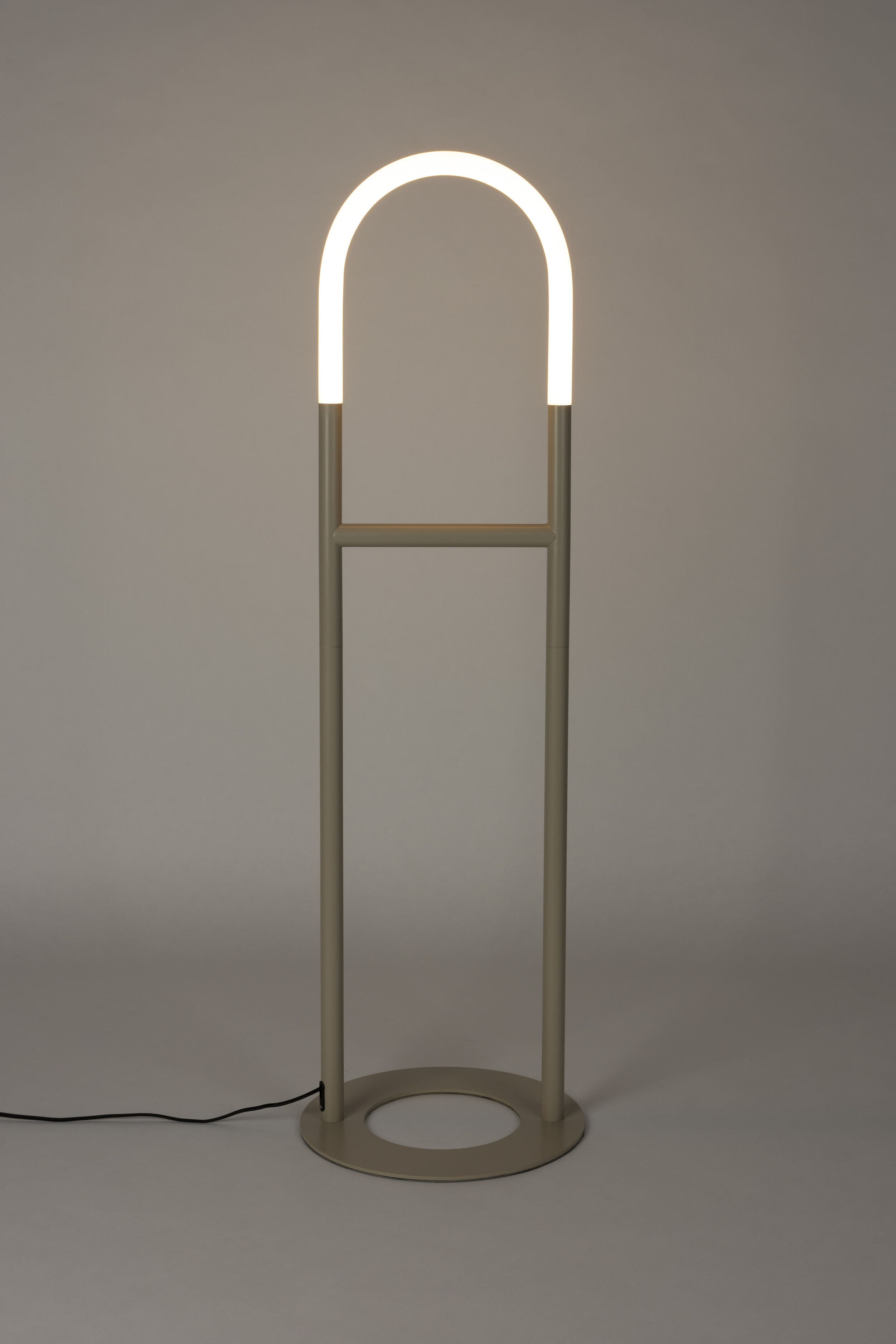 Zuiver Vloerlamp 'Arch' 135cm, kleur Beige