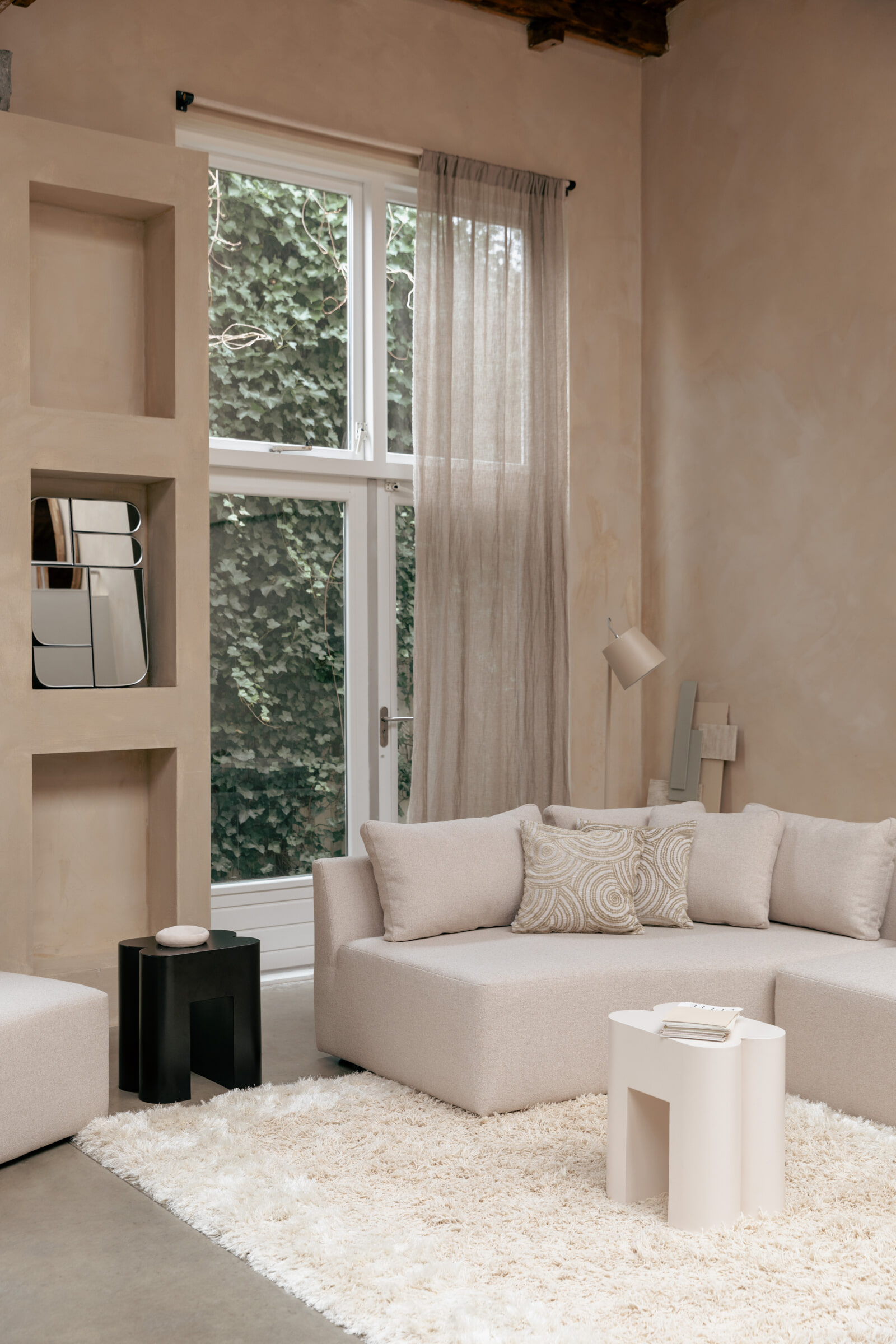 Zuiver Vloerlamp 'Buckle Head' 150cm, kleur Beige