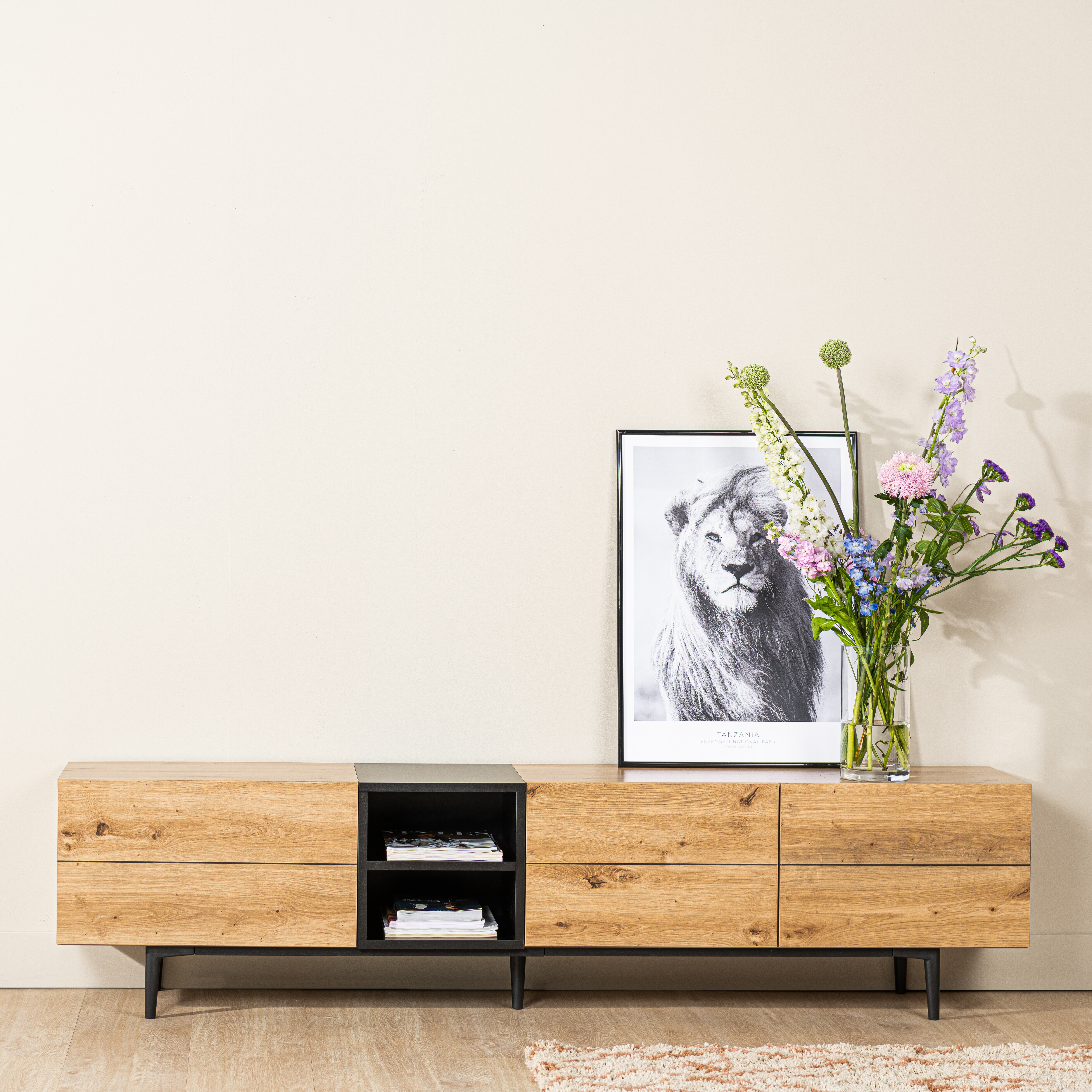 BASE TV-meubel 'Julien' 195cm BASE TV-meubel 'Julien' 195cm