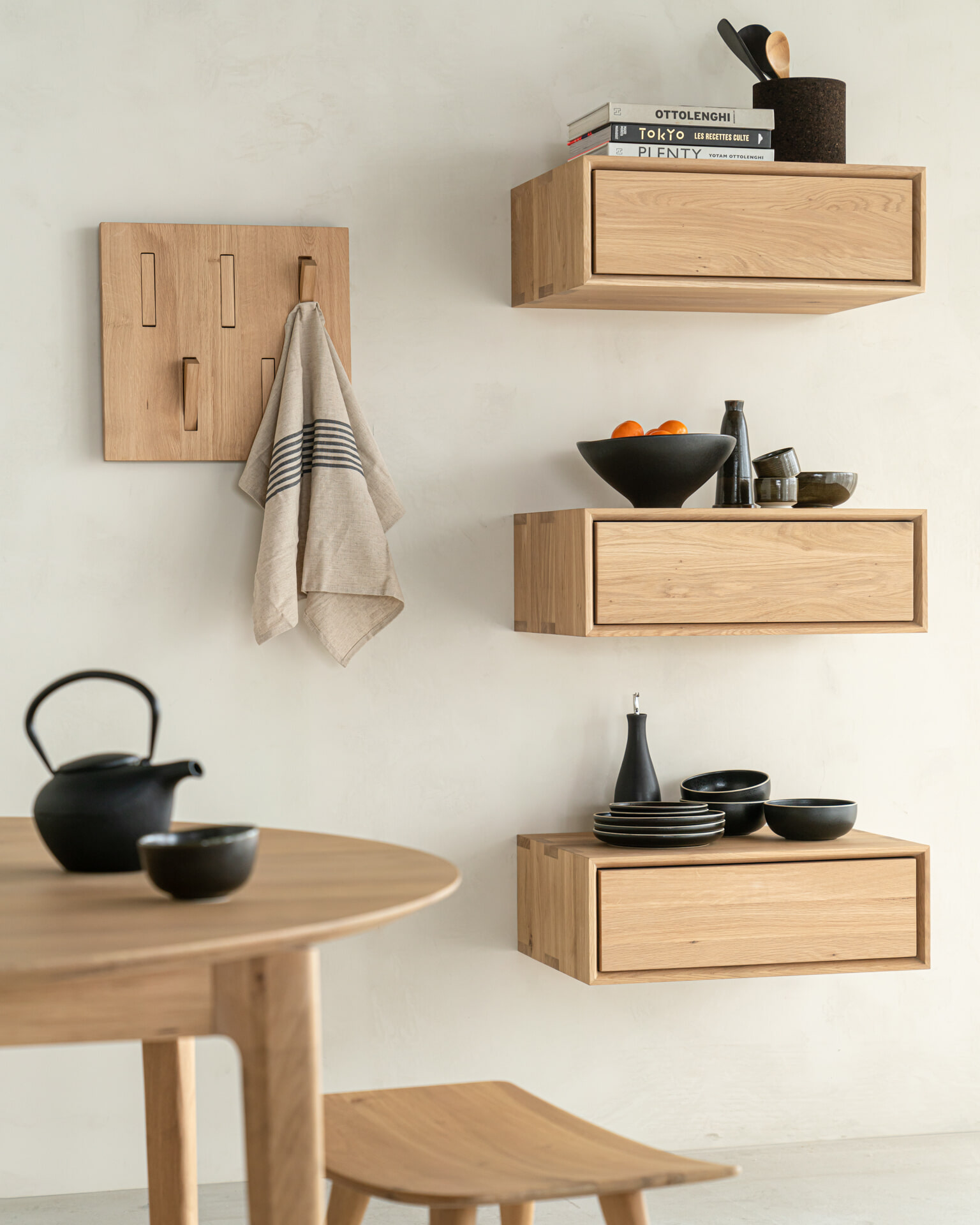 Ethnicraft Kapstok 'Utilitile' Eikenhout, Met 5 haken, kleur Naturel
