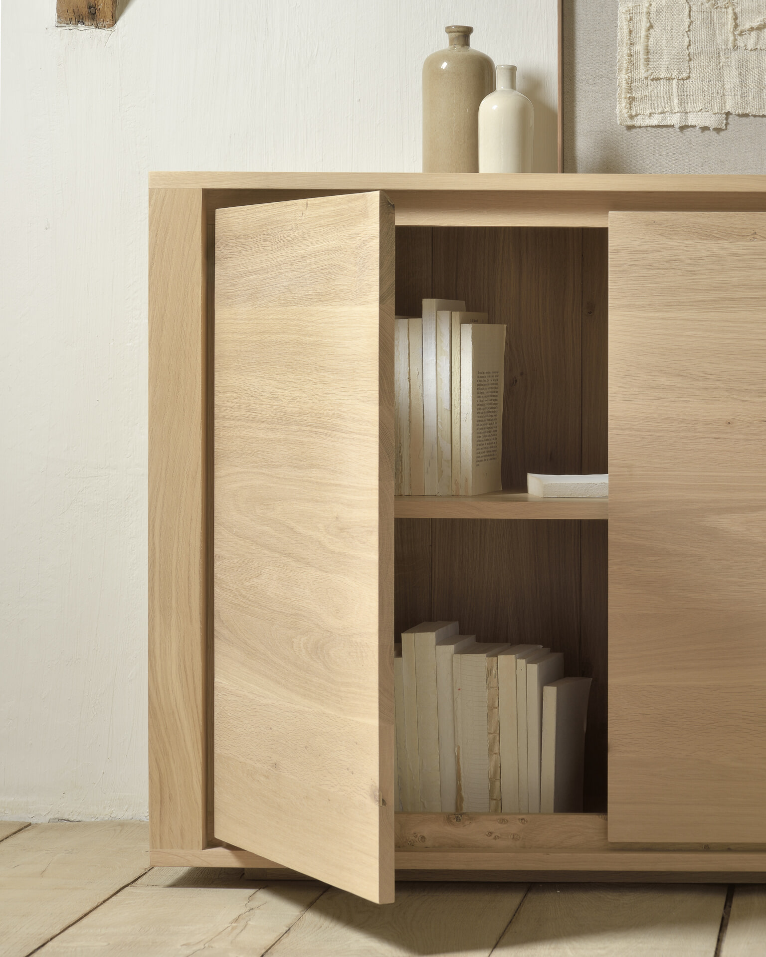 Ethnicraft Dressoir 'Shadow' Geolied Eikenhout, 109cm