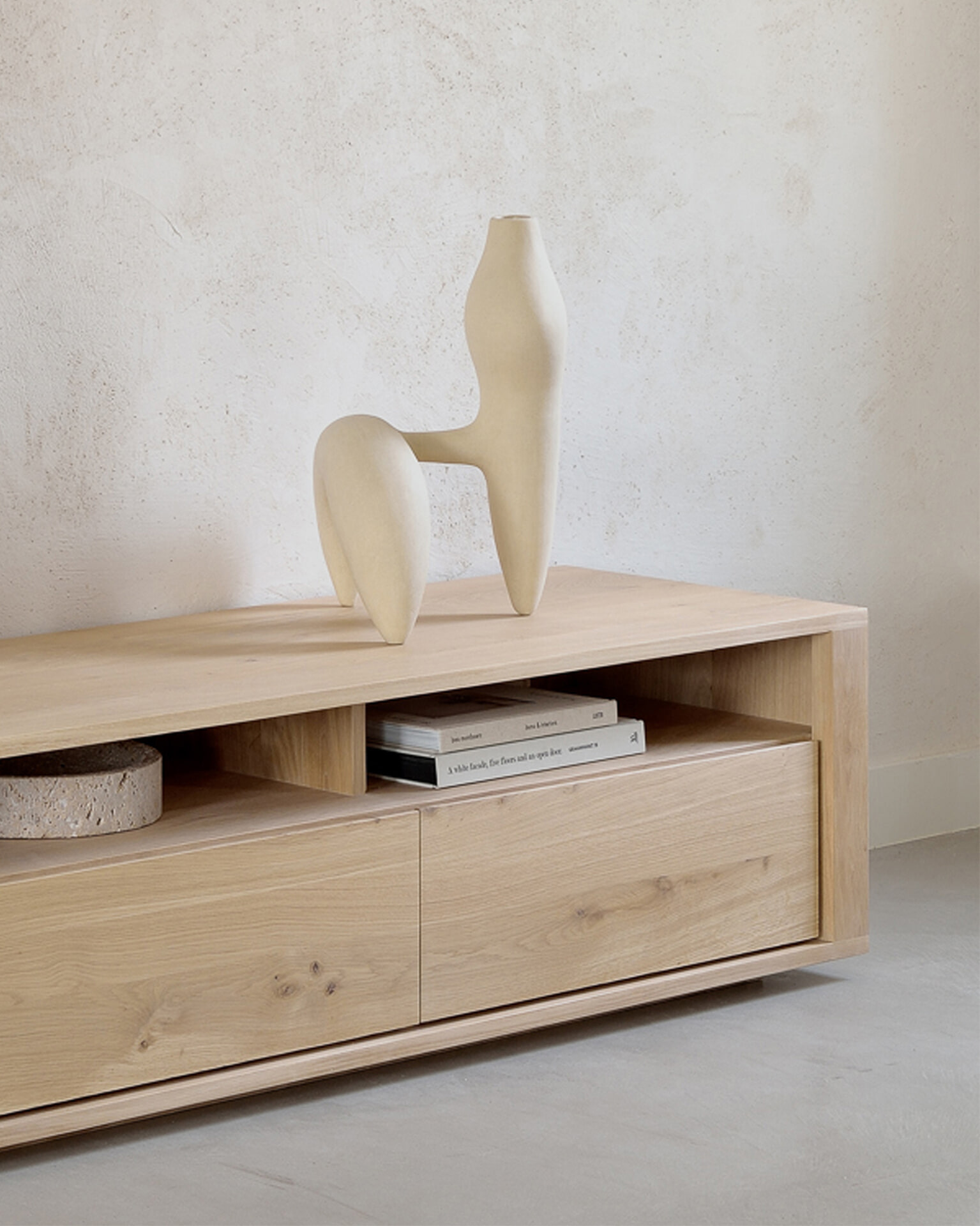 Ethnicraft TV-meubel 'Shadow' Geolied Eikenhout, 140cm
