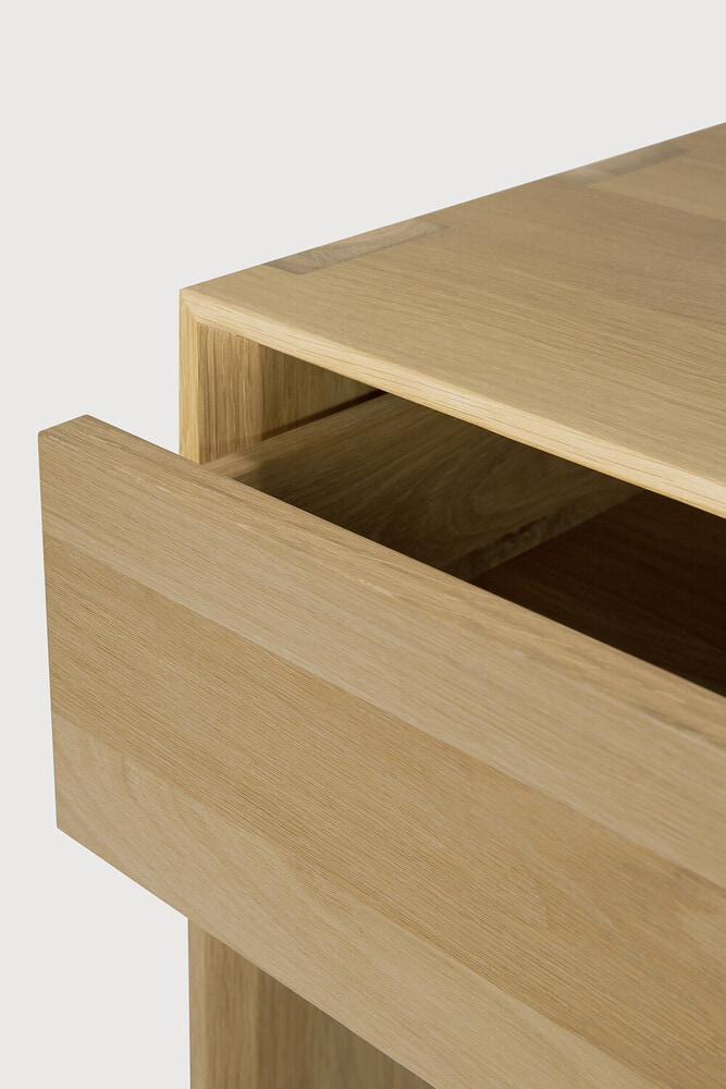 Ethnicraft Sidetable 'Nordic' Geolied Eikenhout, 160cm