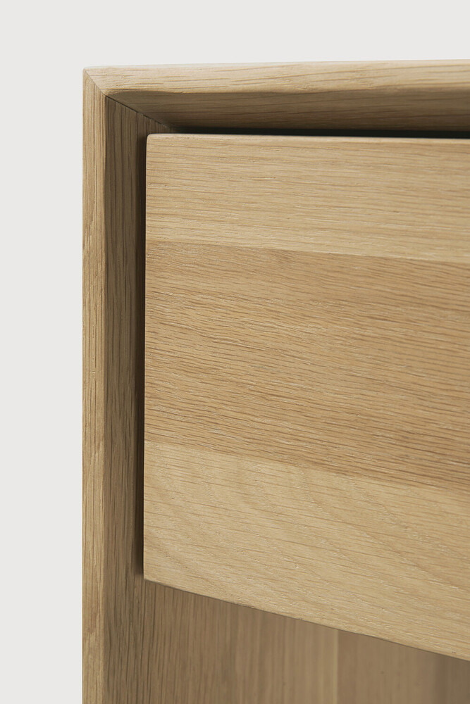Ethnicraft Sidetable 'Nordic' Geolied Eikenhout, 160cm