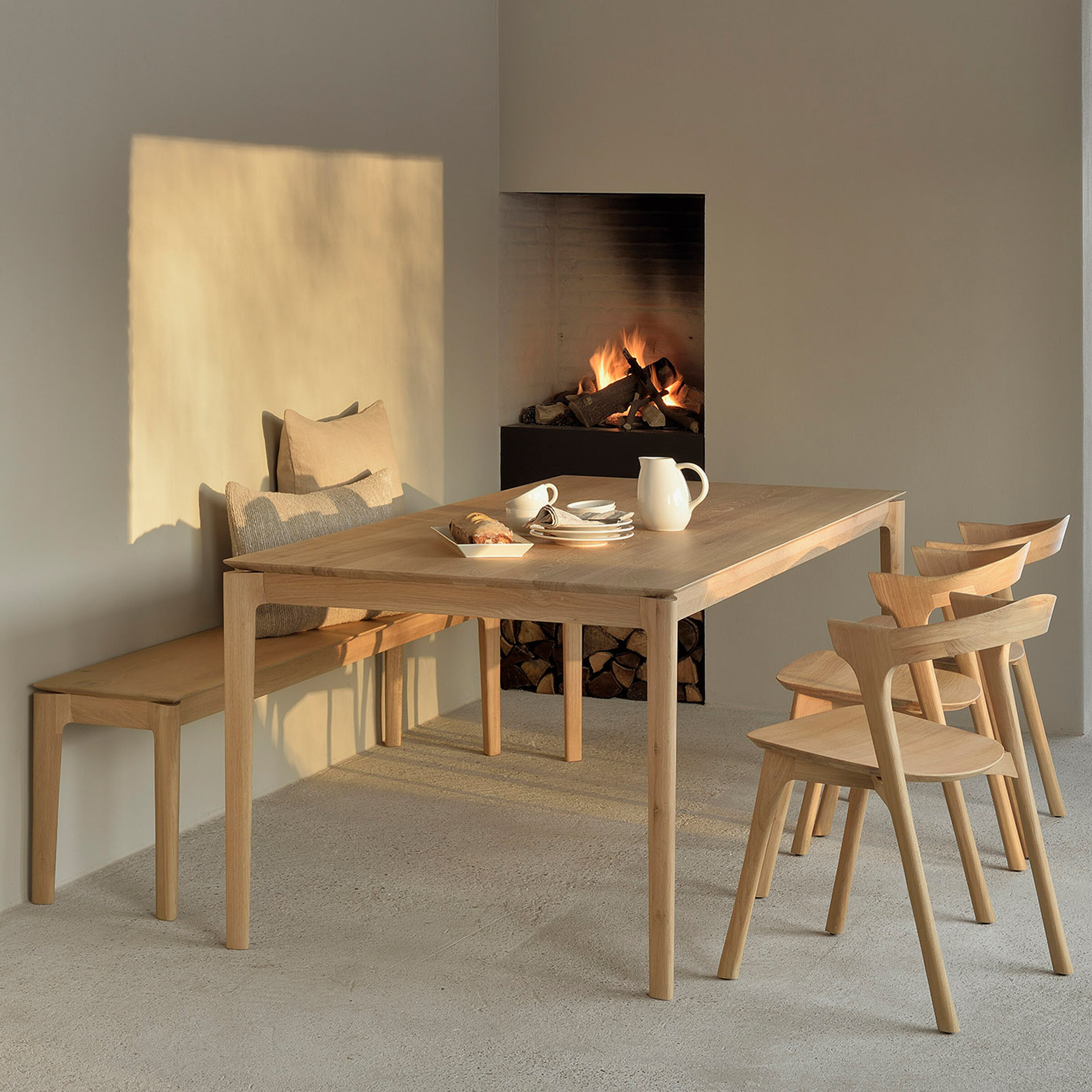 Ethnicraft Eettafel 'Bok' Gevernist Eikenhout, kleur Naturel