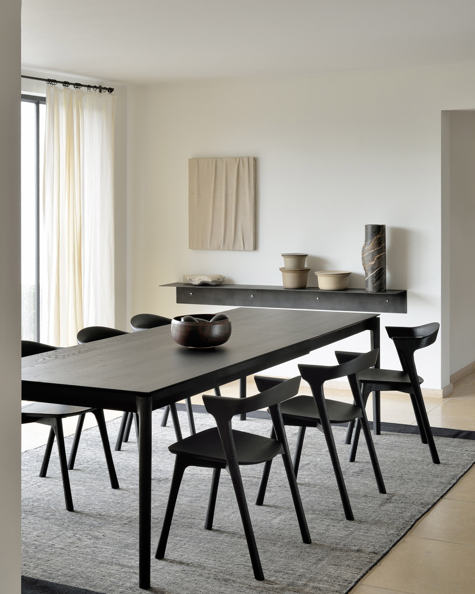 Ethnicraft Uitschuifbare Eettafel 'Bok' Gevernist Eikenhout, 160/240 x 90cm, kleur Zwart
