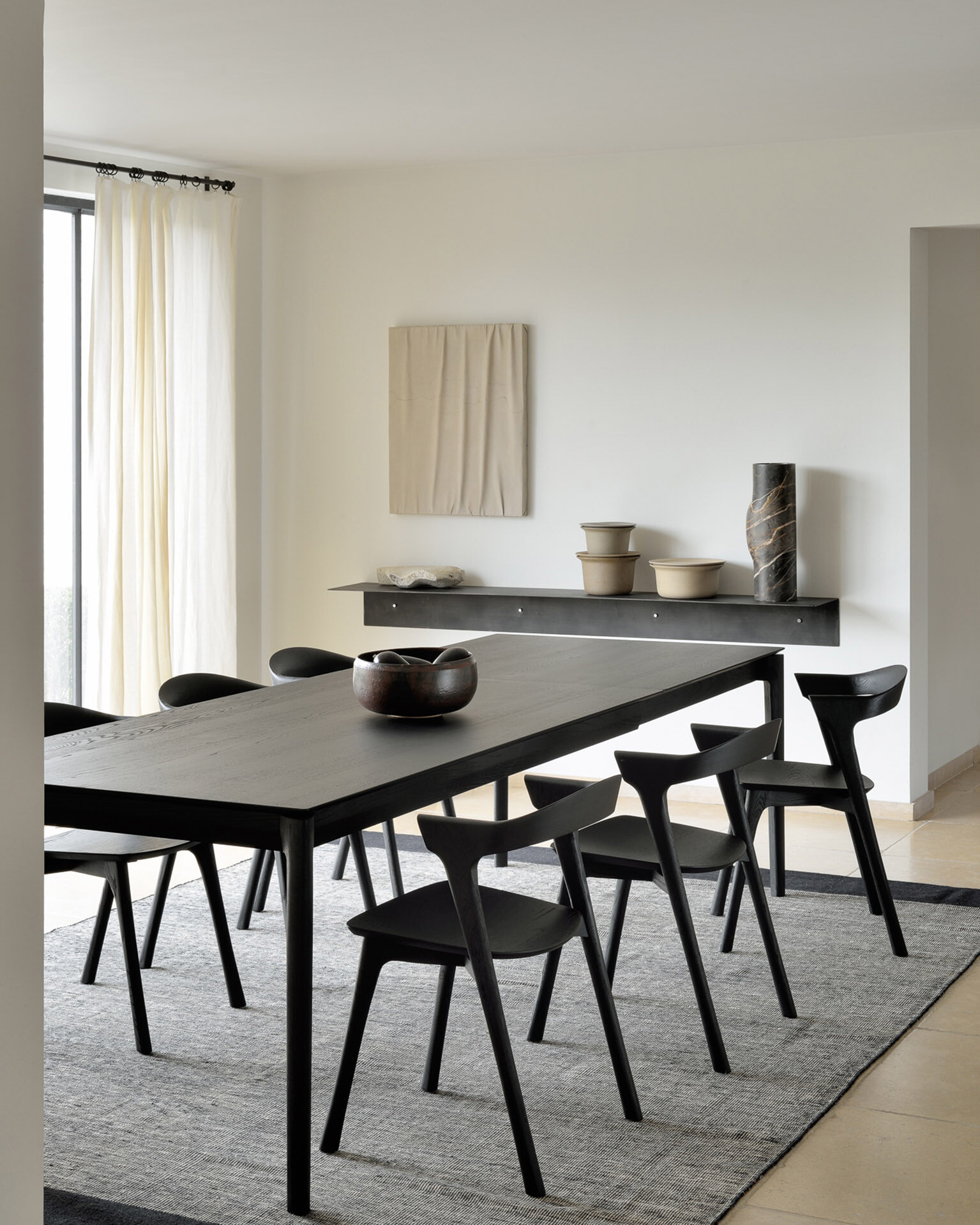Ethnicraft Uitschuifbare Eettafel 'Bok' Gevernist Eikenhout, 180/280 x 100cm, kleur Zwart