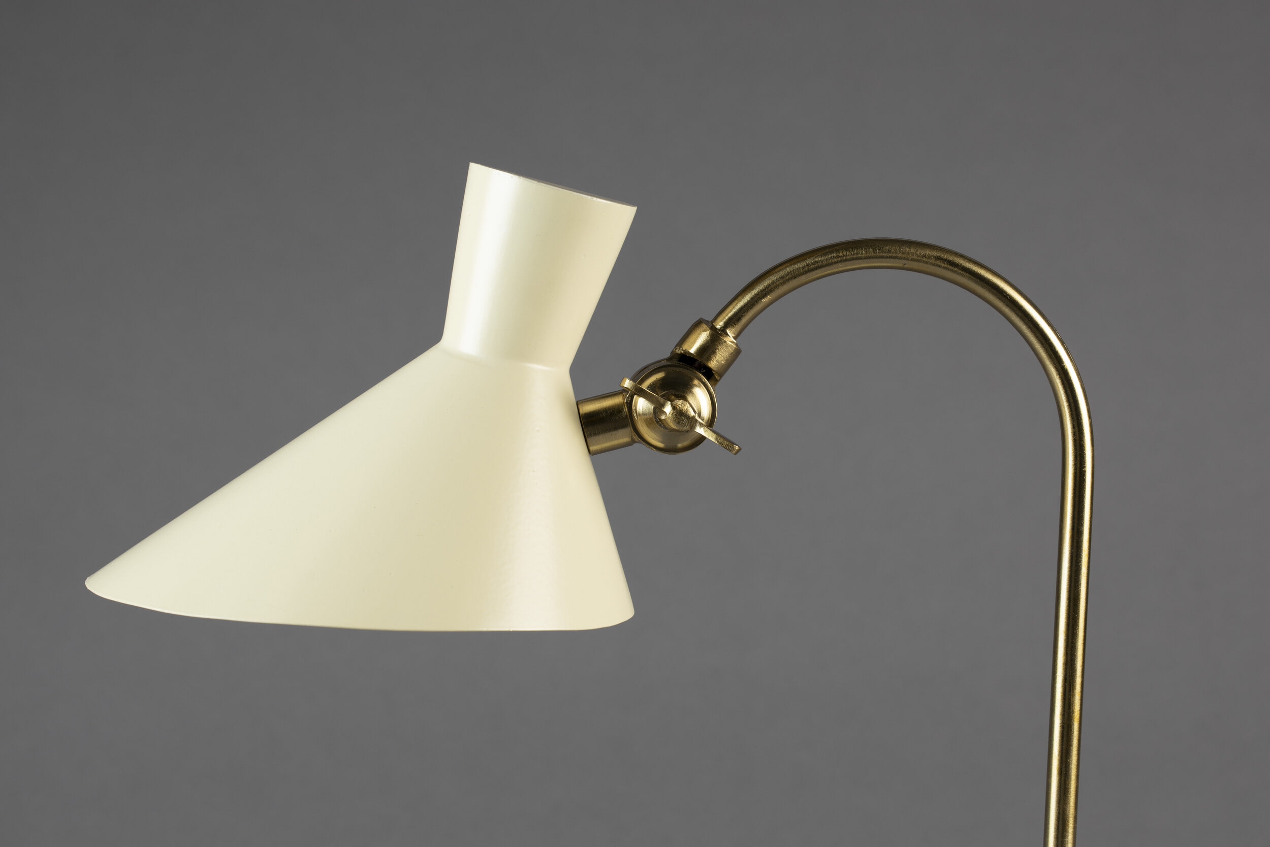 Dutchbone Tafellamp 'Gaia' kleur Ivory