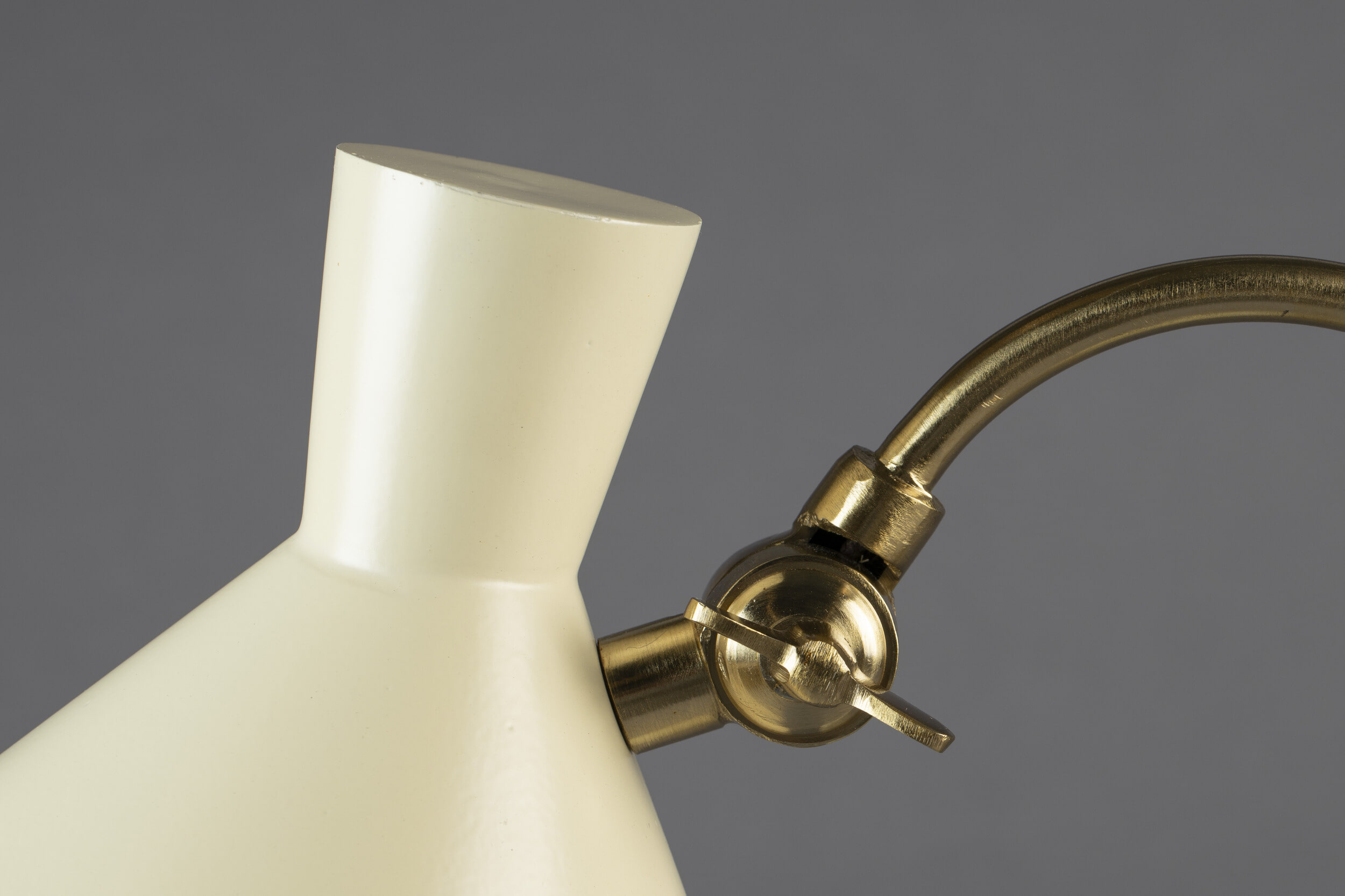 Dutchbone Tafellamp 'Gaia' kleur Ivory
