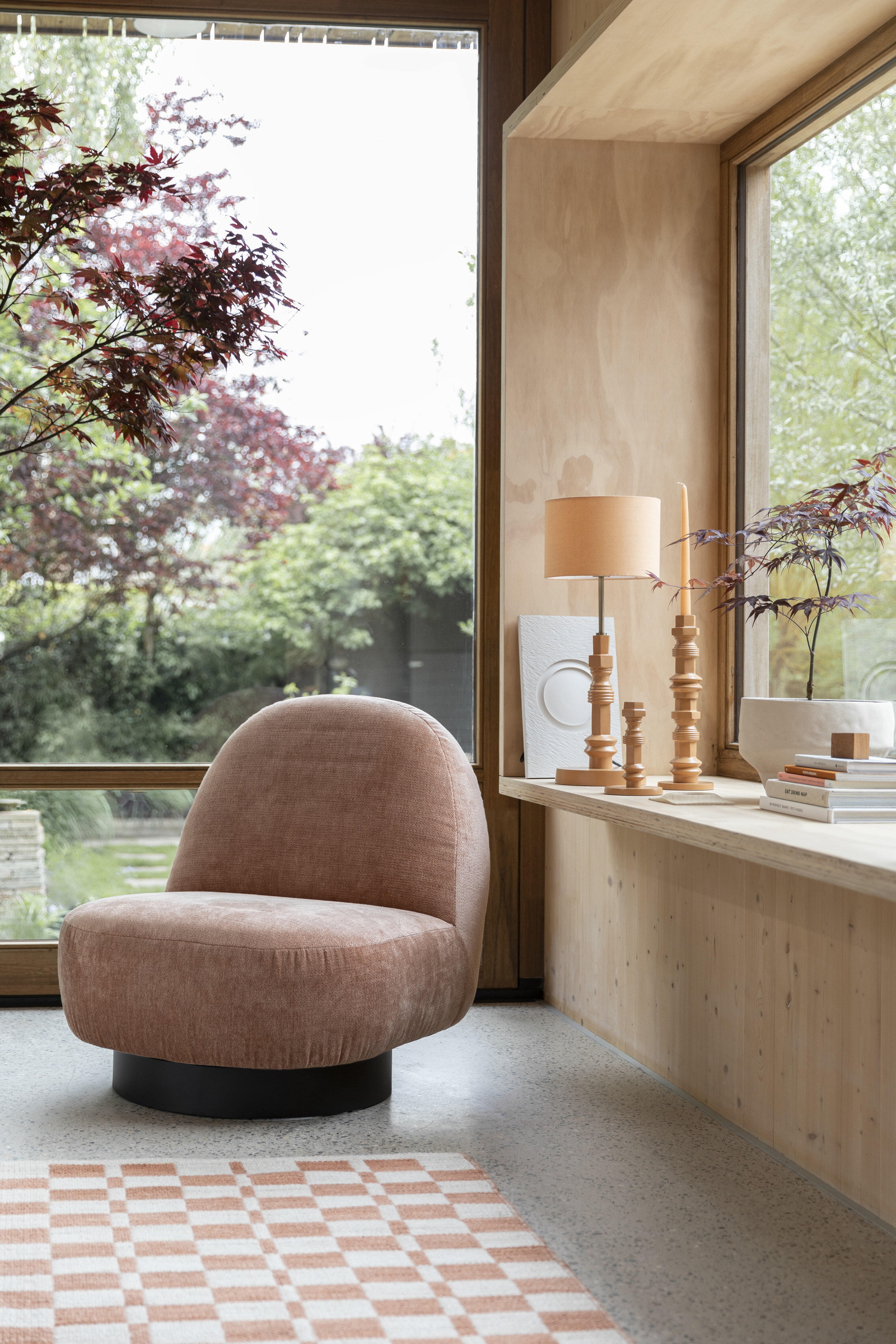 Zuiver Tafellamp 'Totem' 65cm hoog, kleur Terra